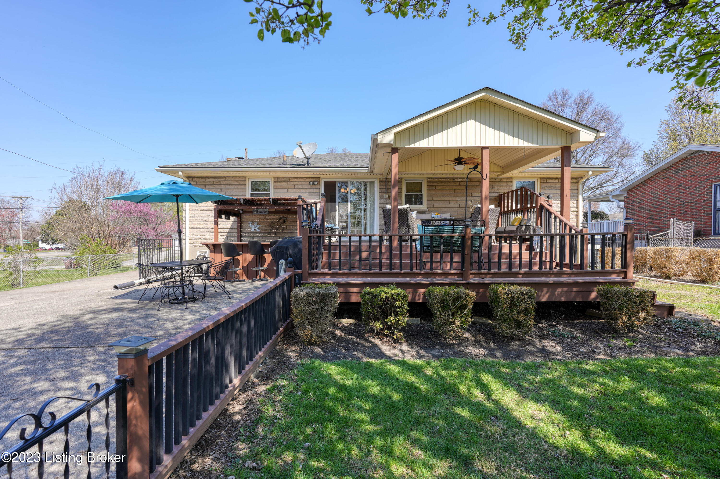5404 Georgia Ln