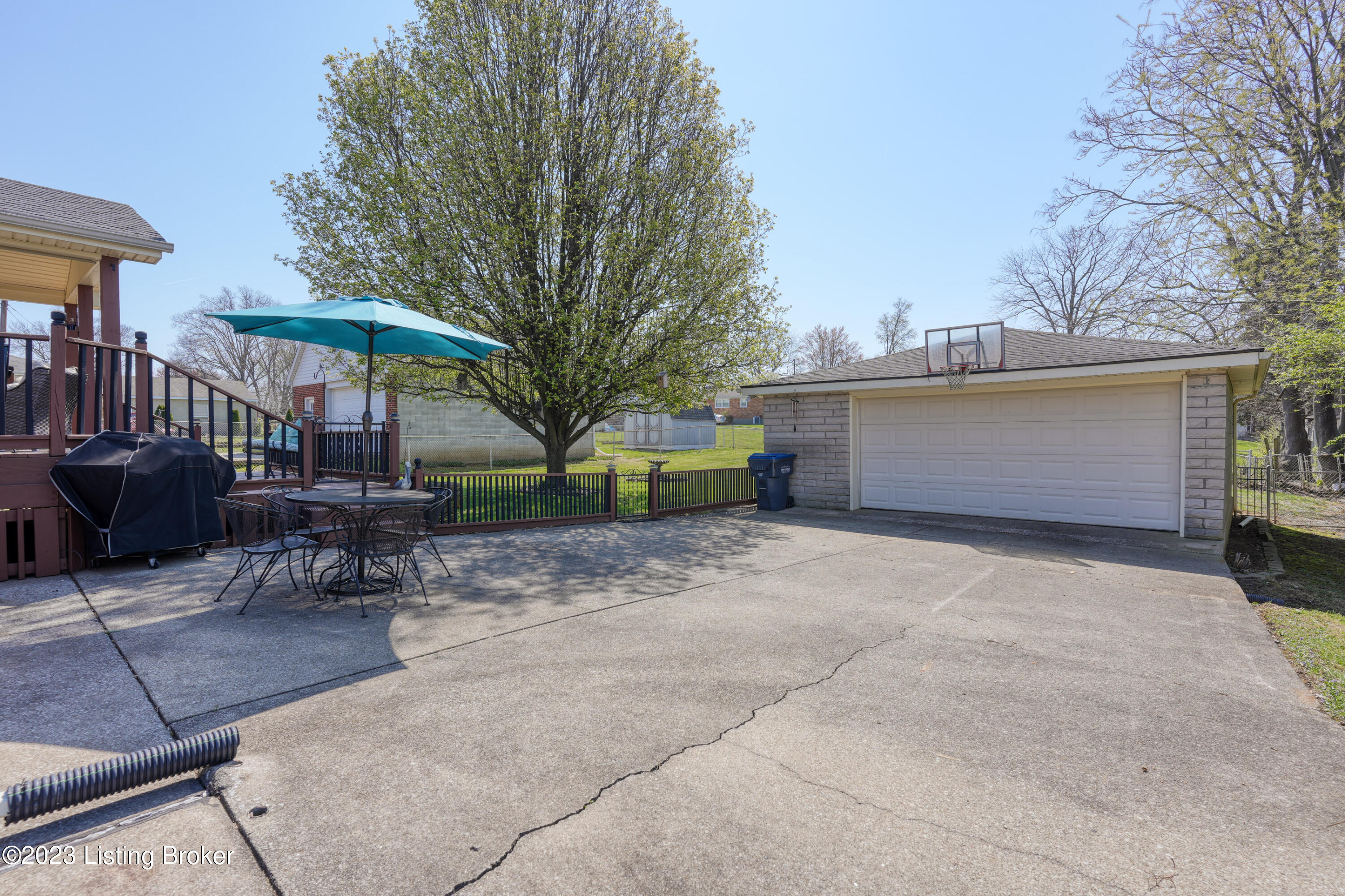 5404 Georgia Ln