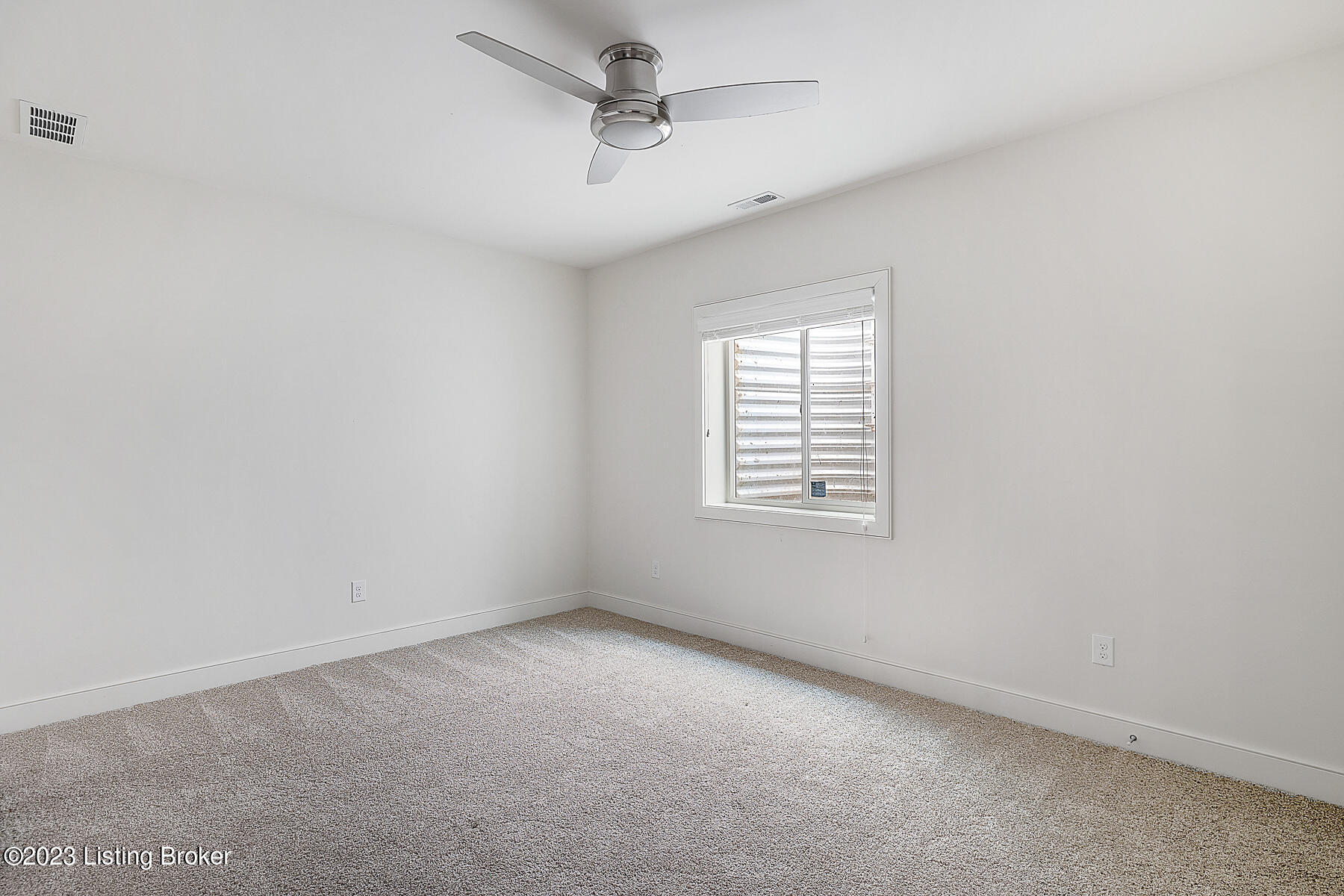 11209 Peppermint St