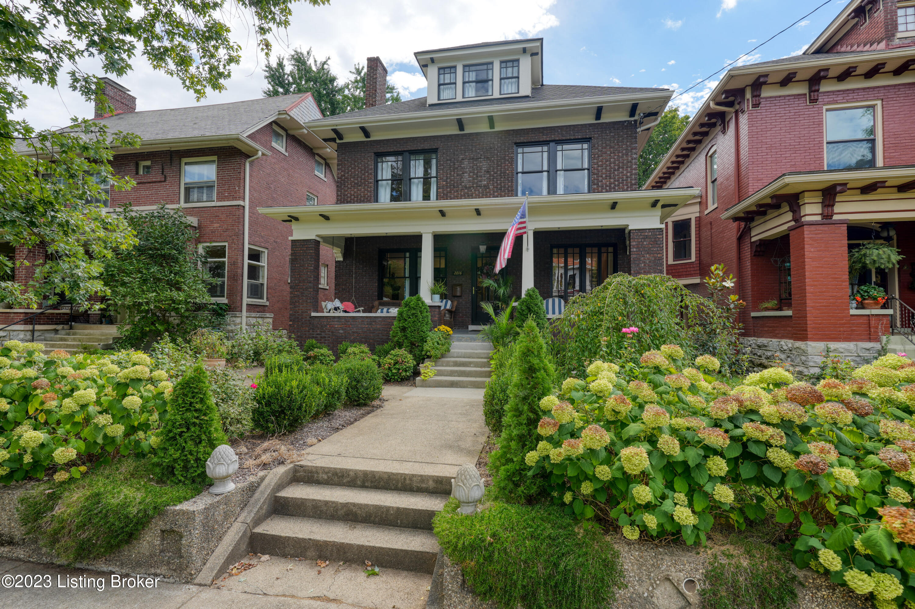2016 Baringer Ave