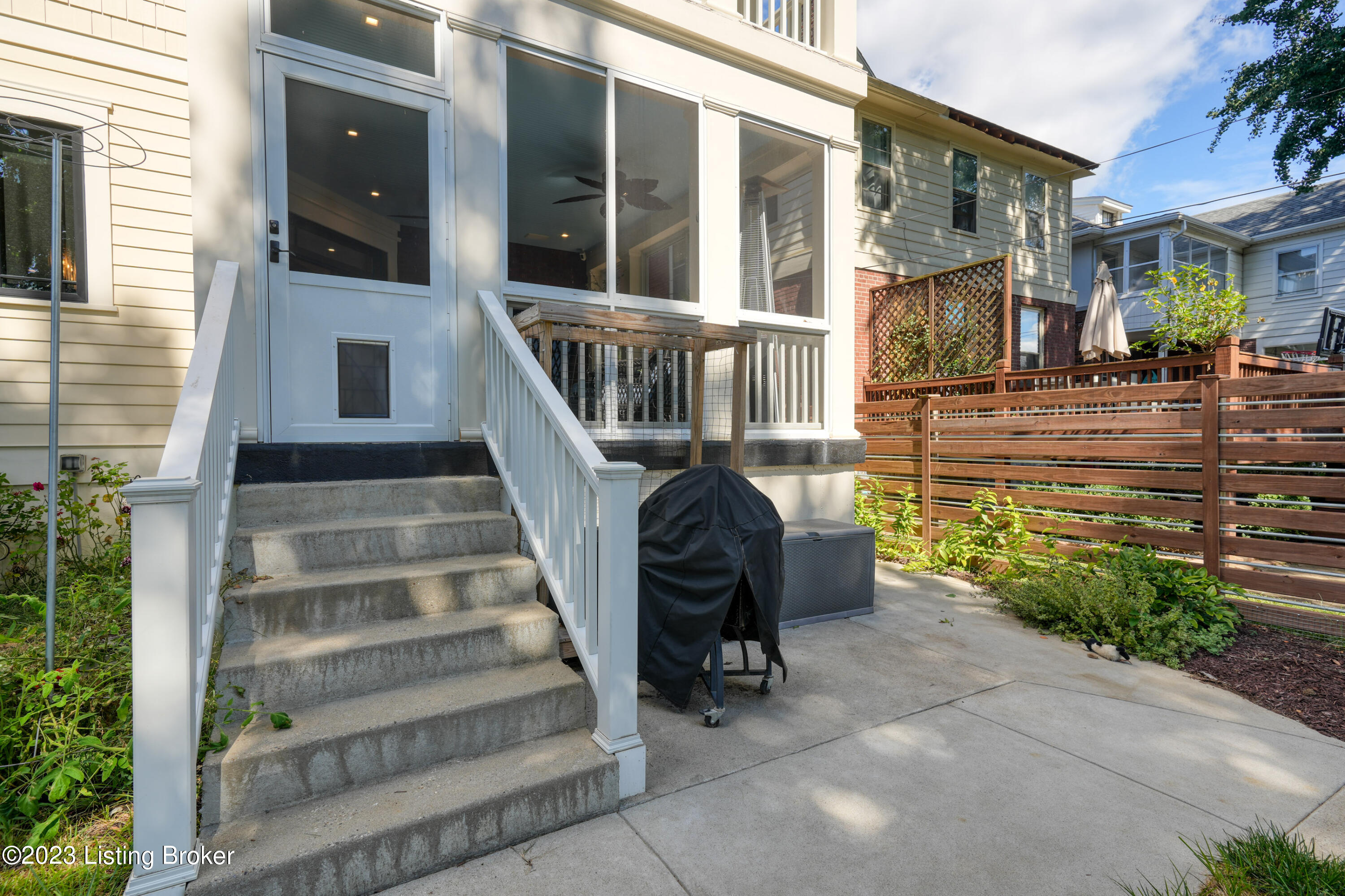 2016 Baringer Ave