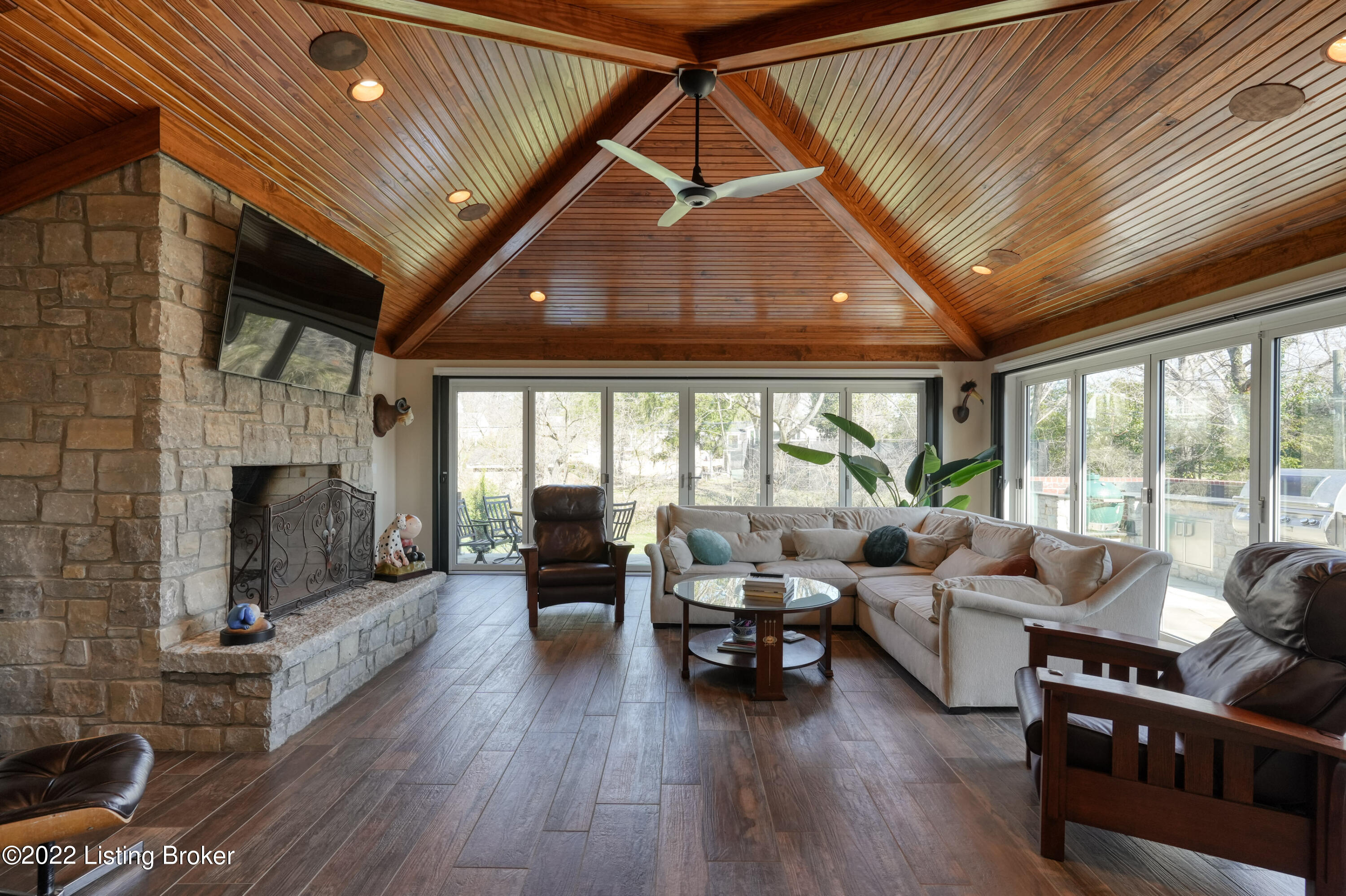 6211 Glen Hill Rd