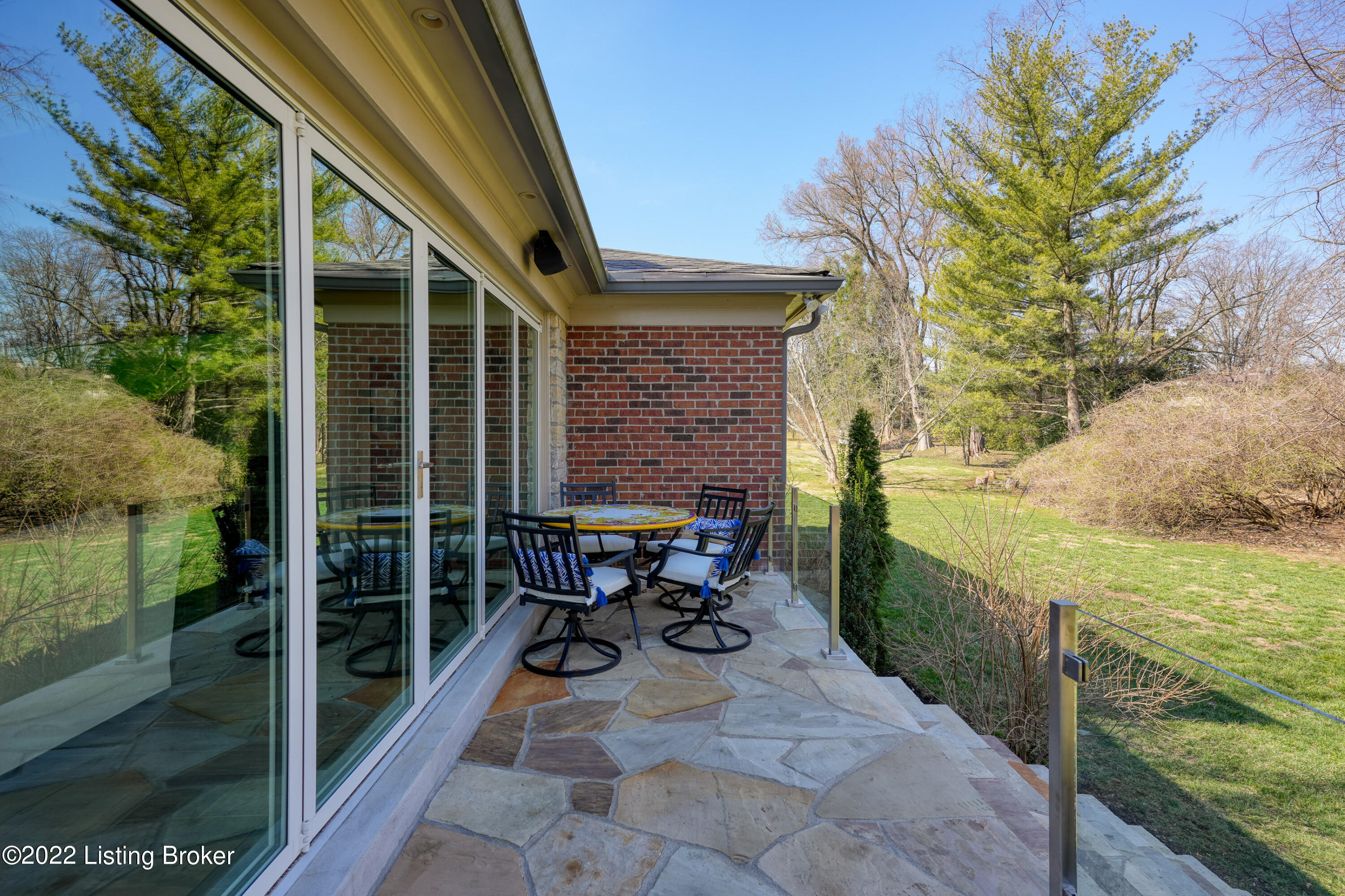 6211 Glen Hill Rd
