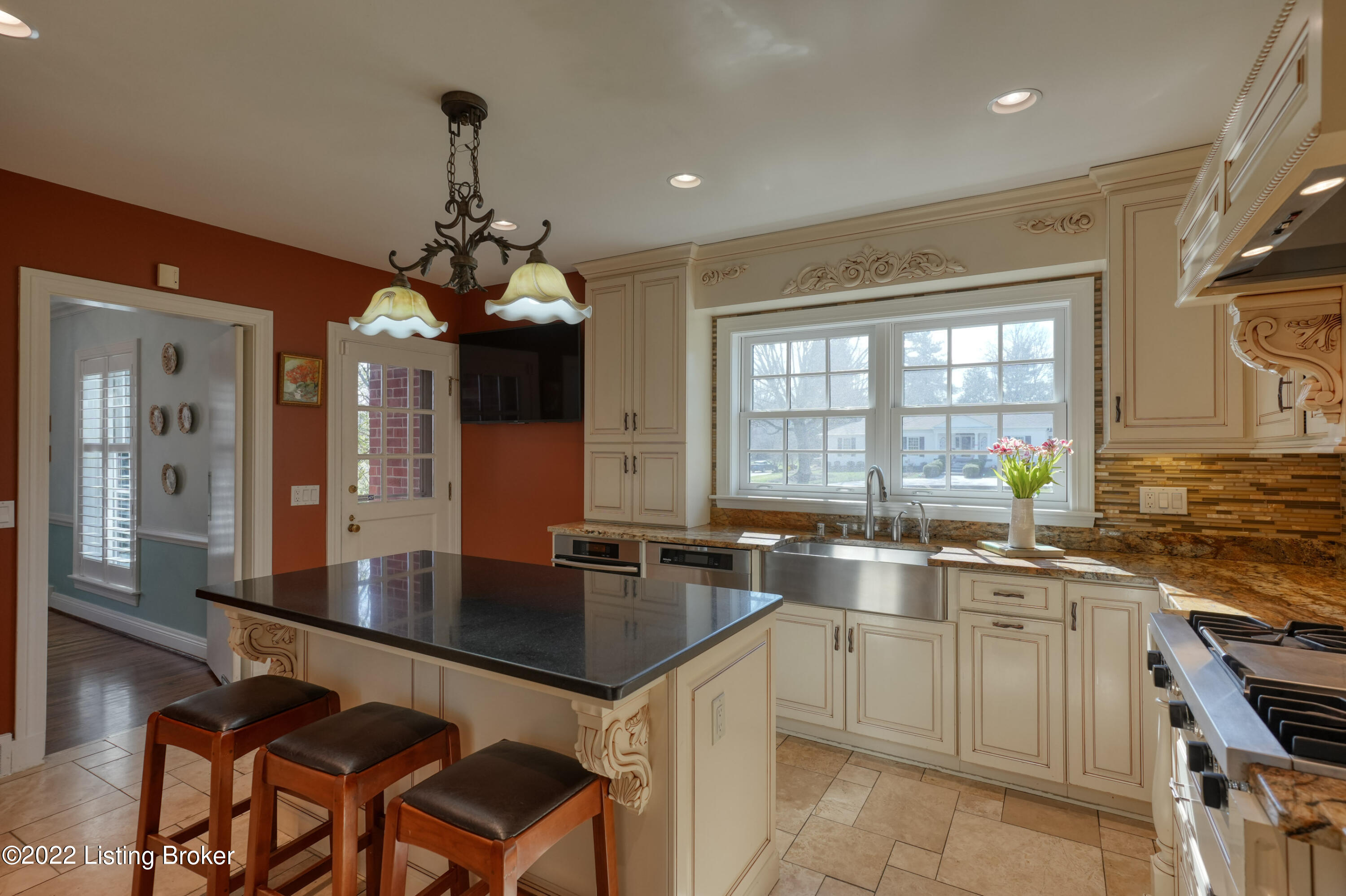 6211 Glen Hill Rd
