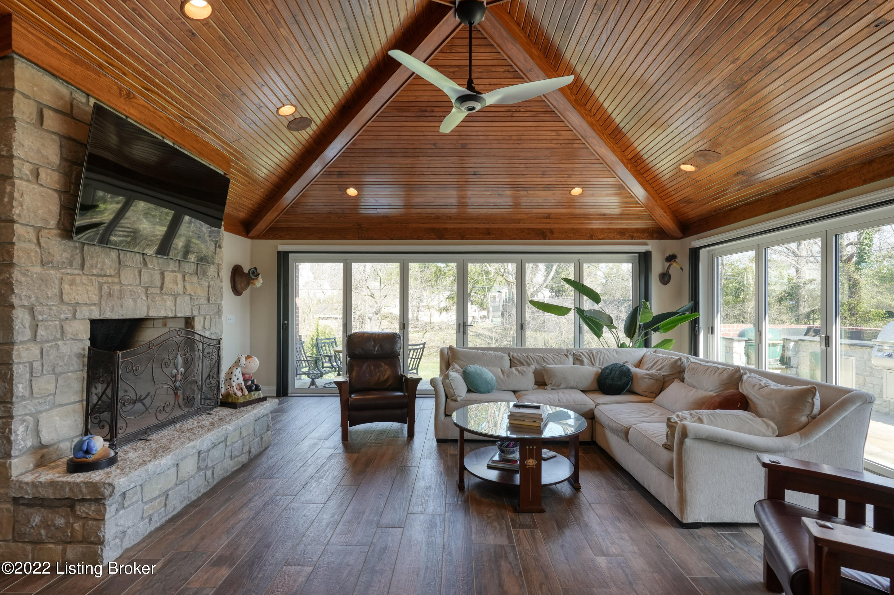 6211 Glen Hill Rd