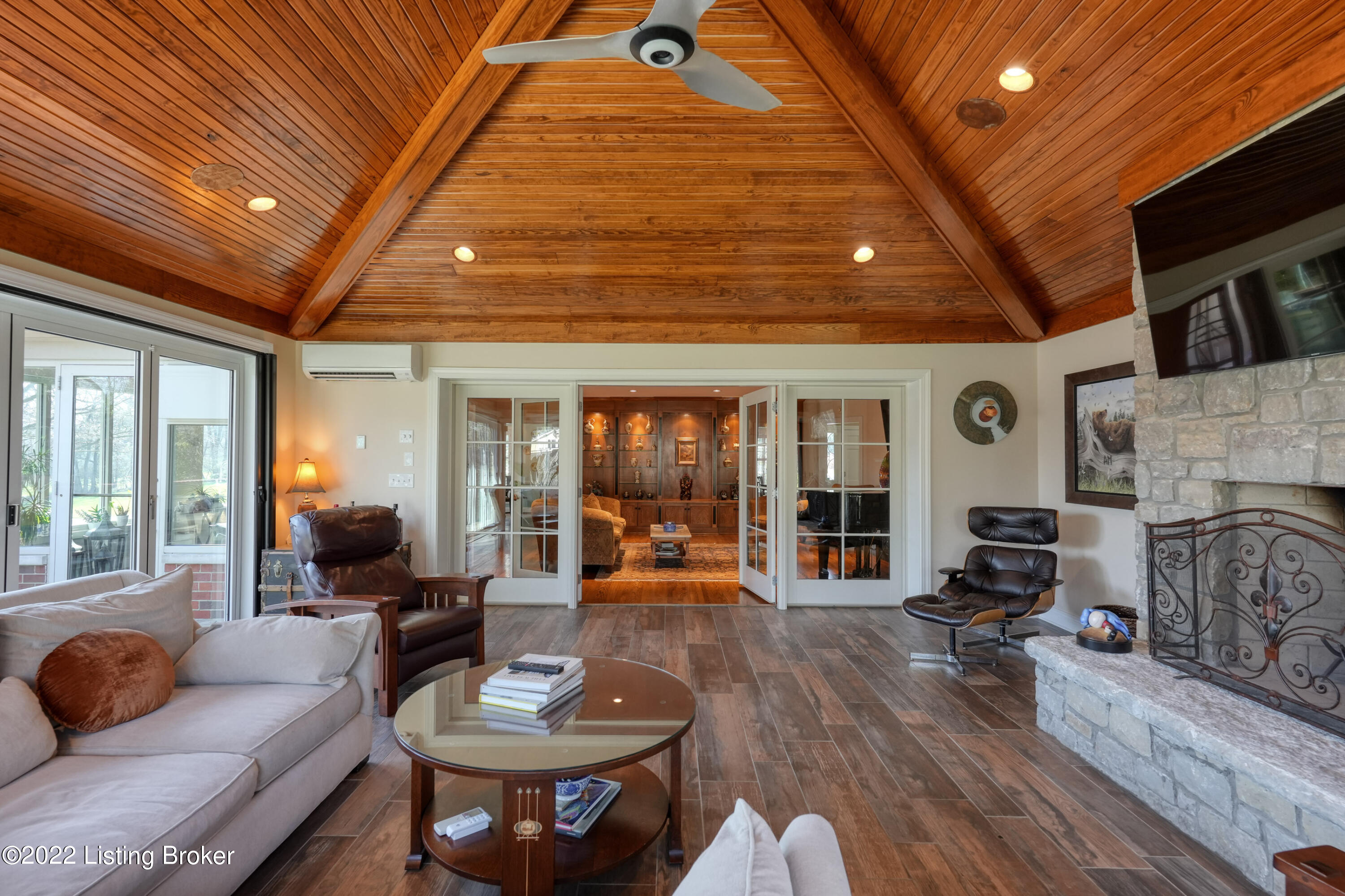 6211 Glen Hill Rd