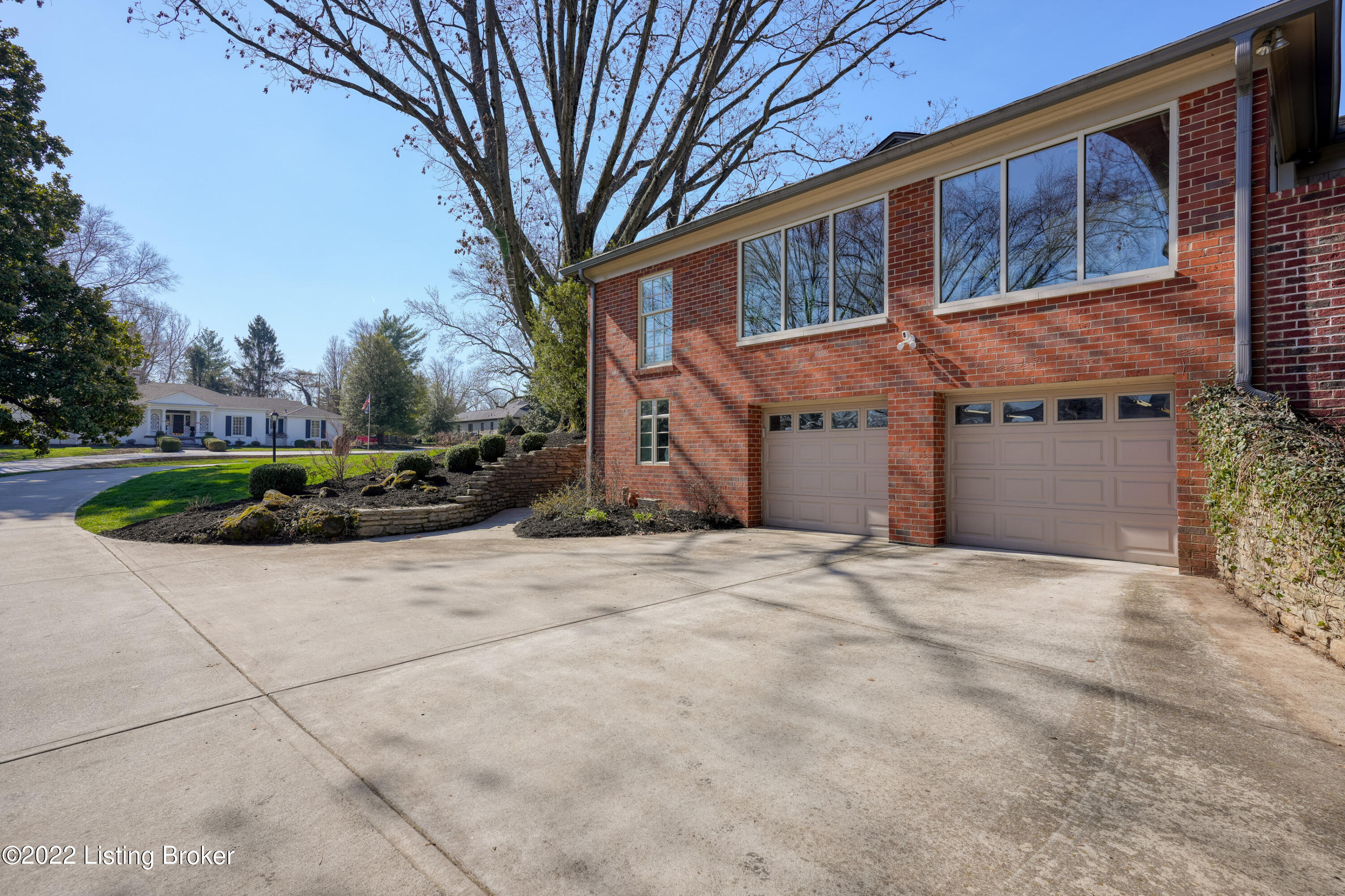 6211 Glen Hill Rd