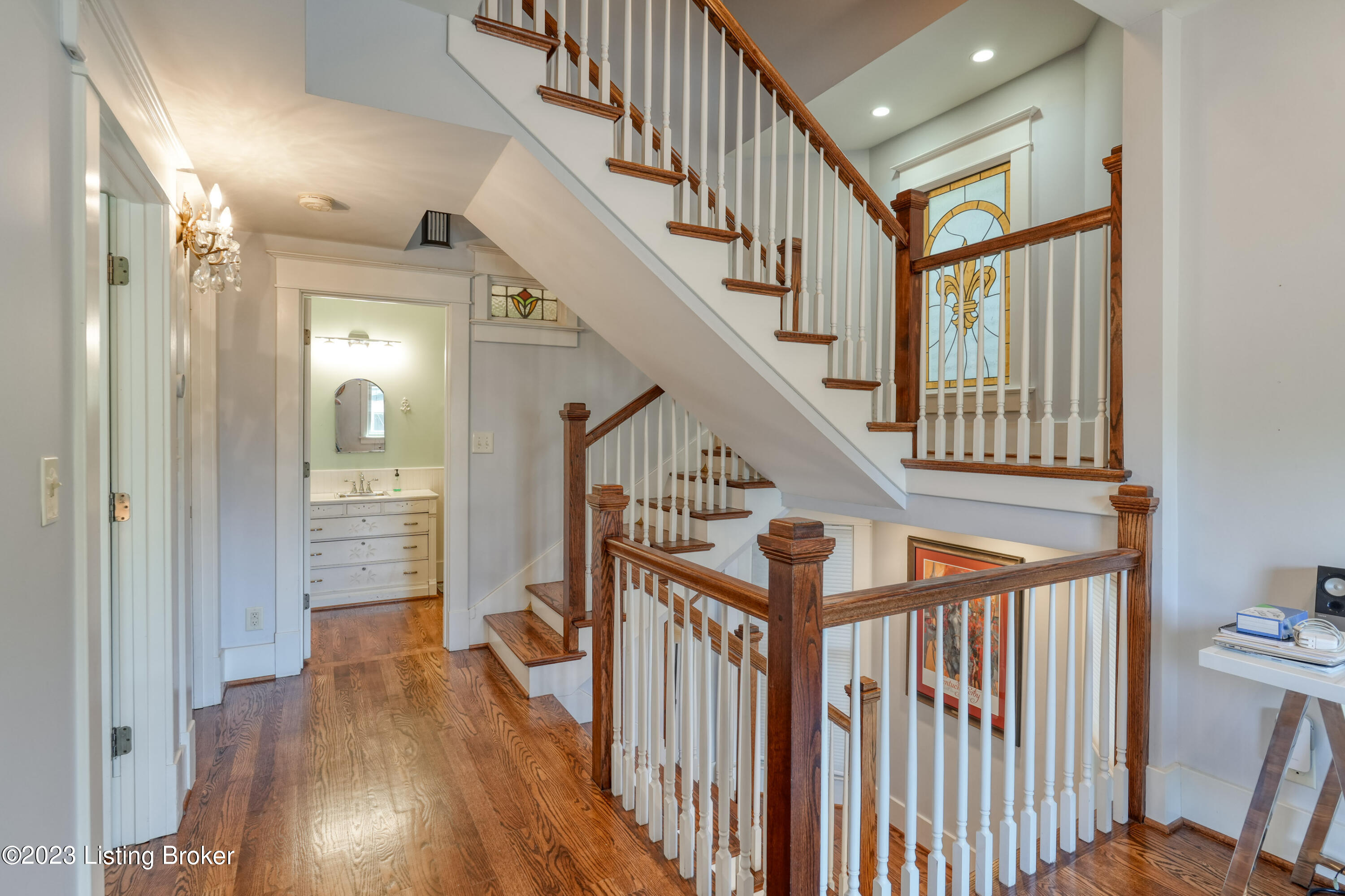 1129 Everett Ave