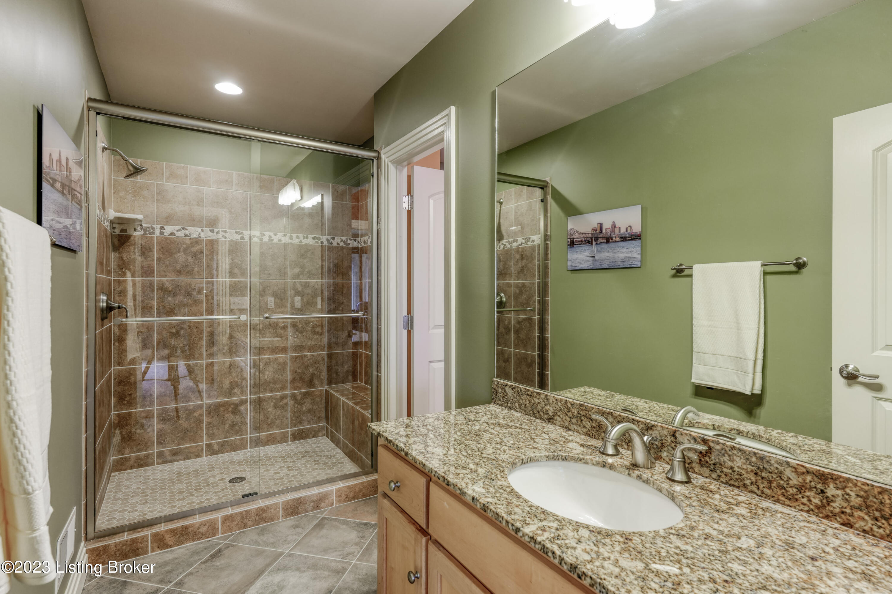 10061 Harrods Creek Dr