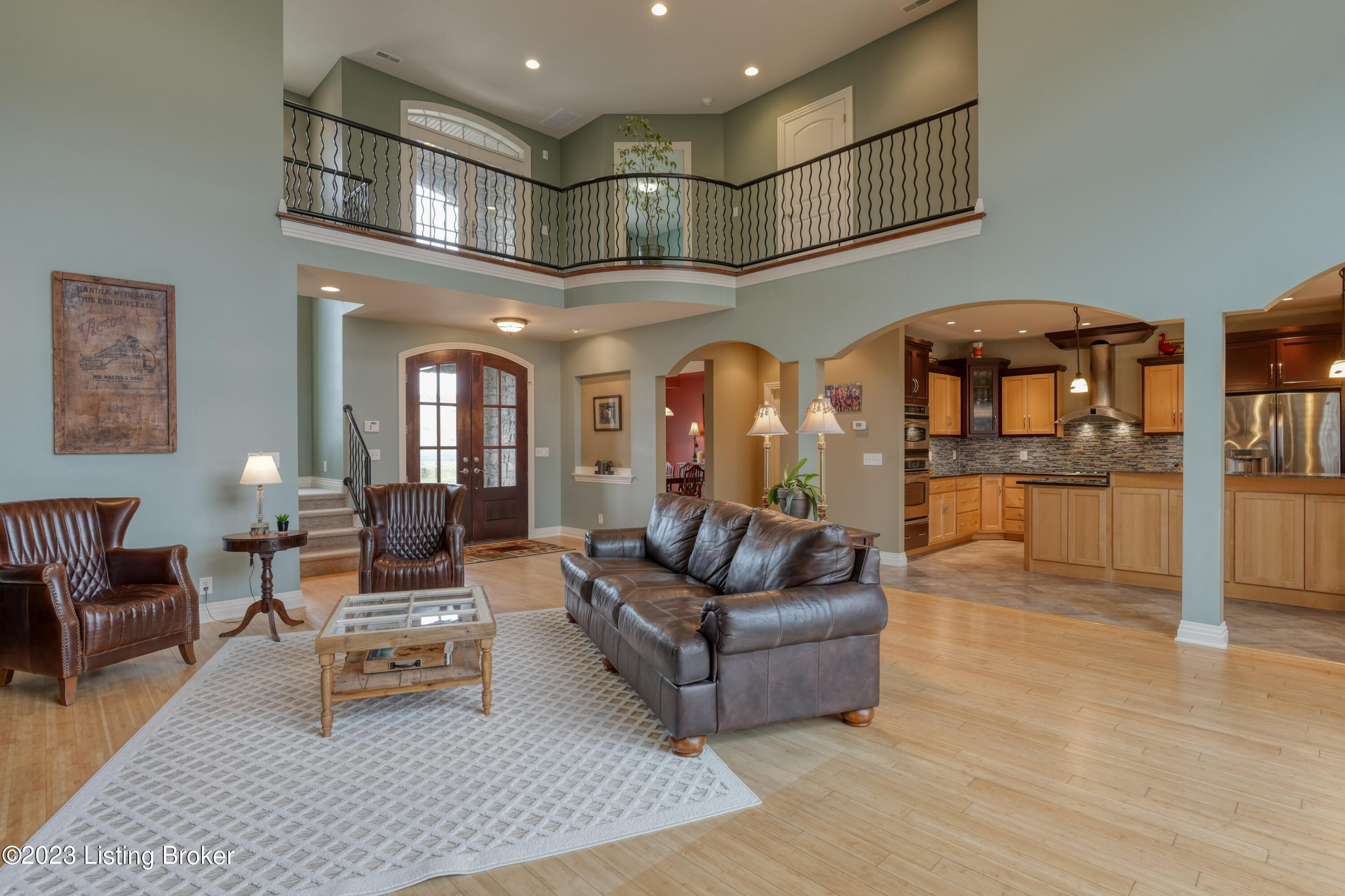 10061 Harrods Creek Dr