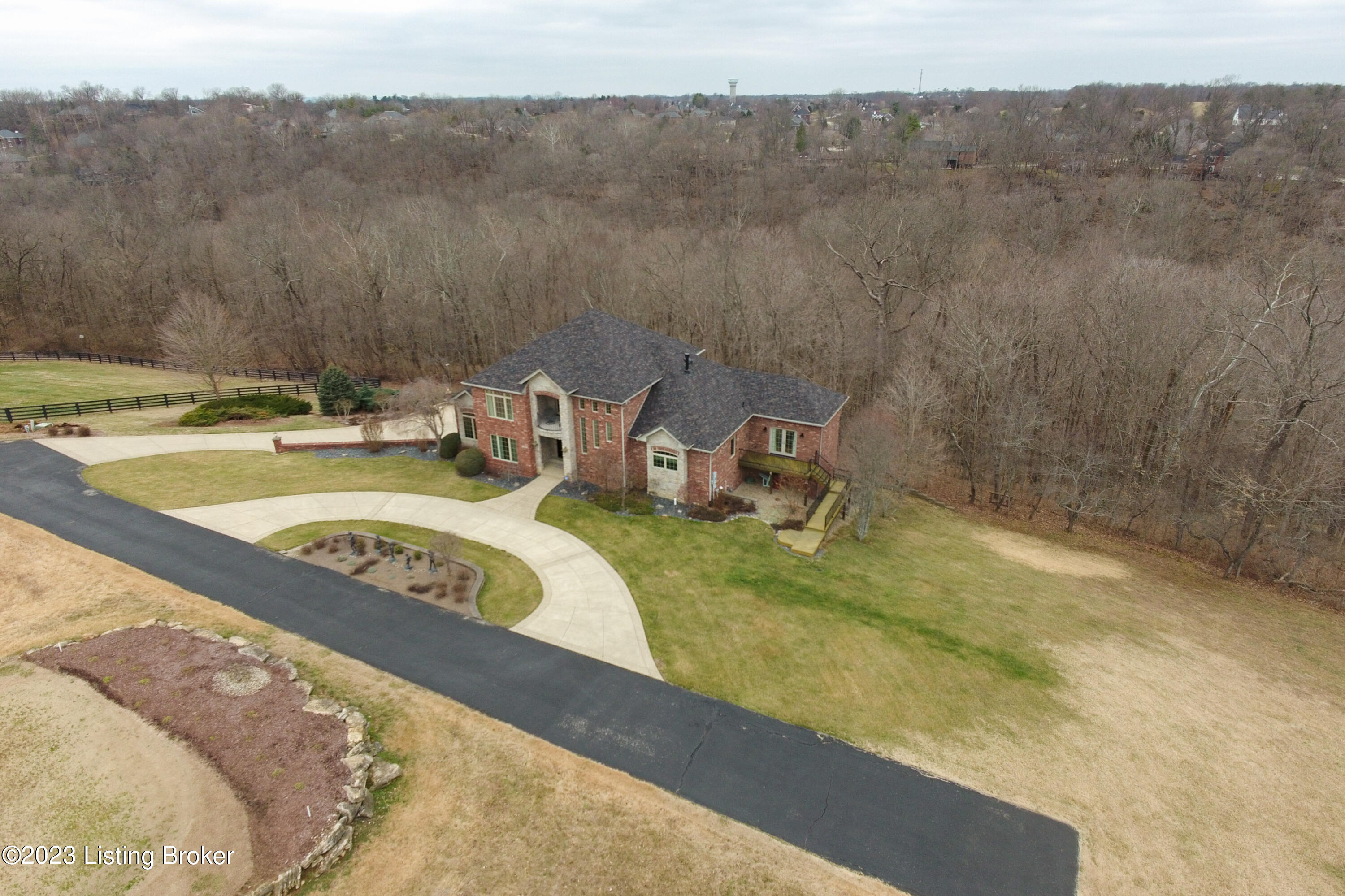 10061 Harrods Creek Dr