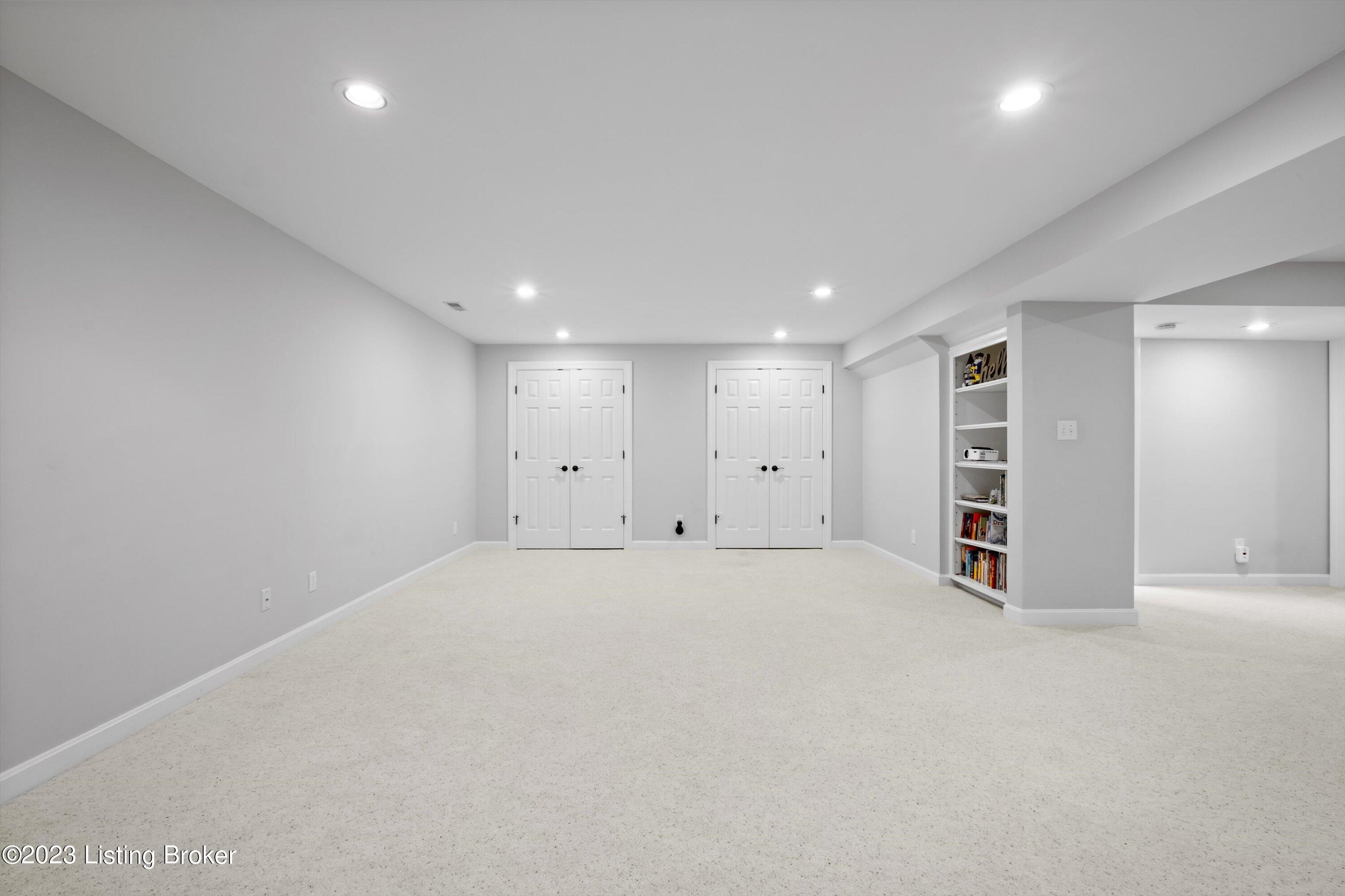 14607 Golden Leaf Pl