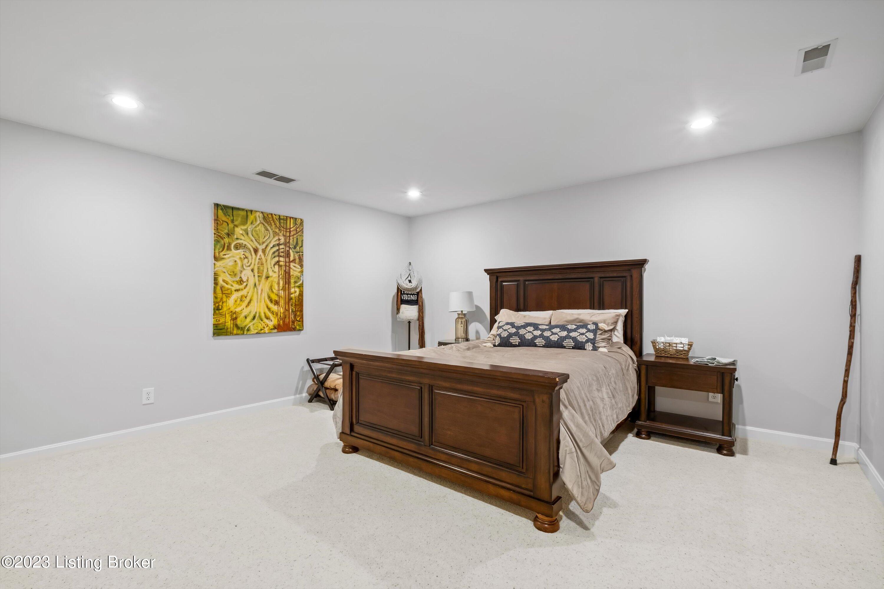 14607 Golden Leaf Pl