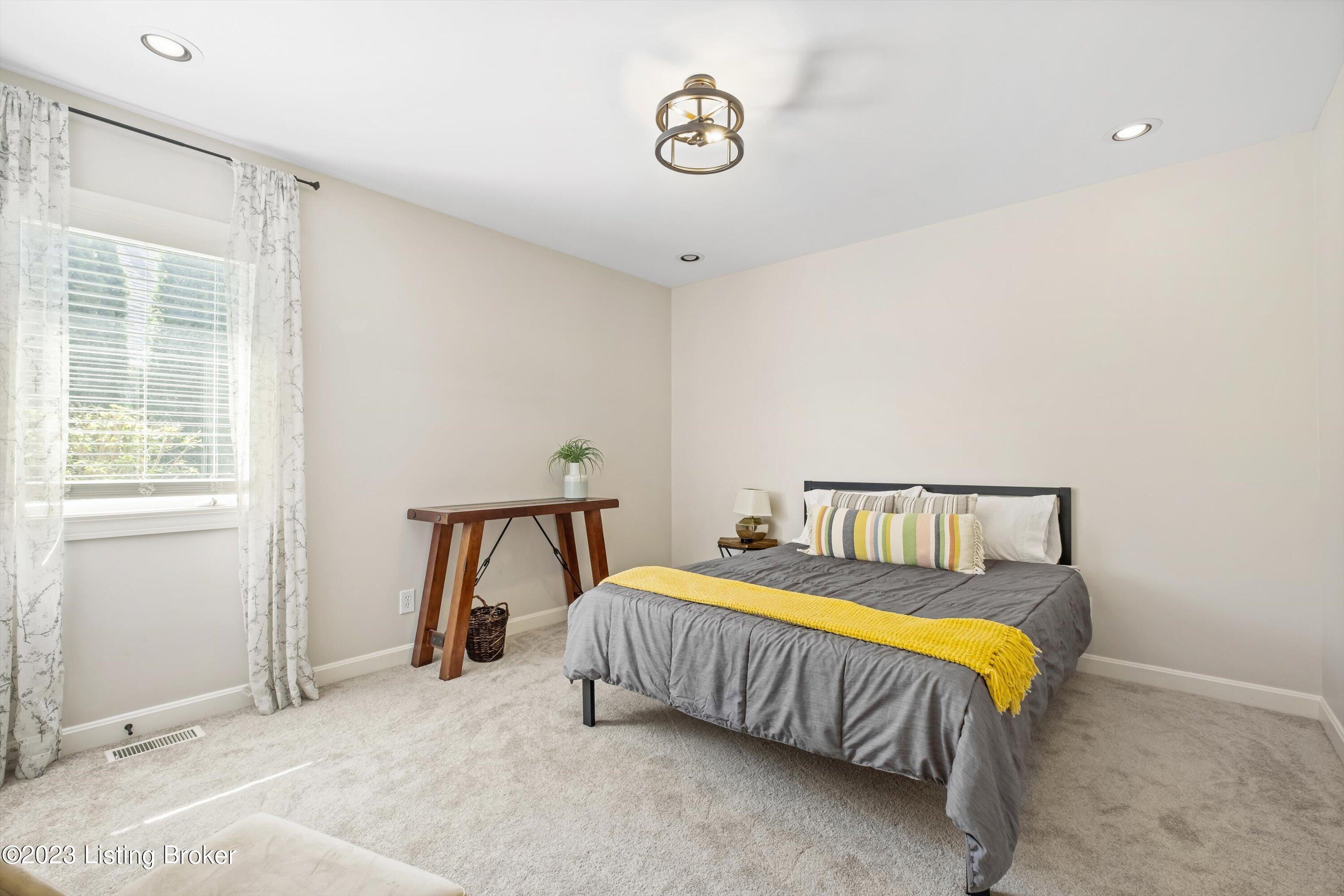 14607 Golden Leaf Pl