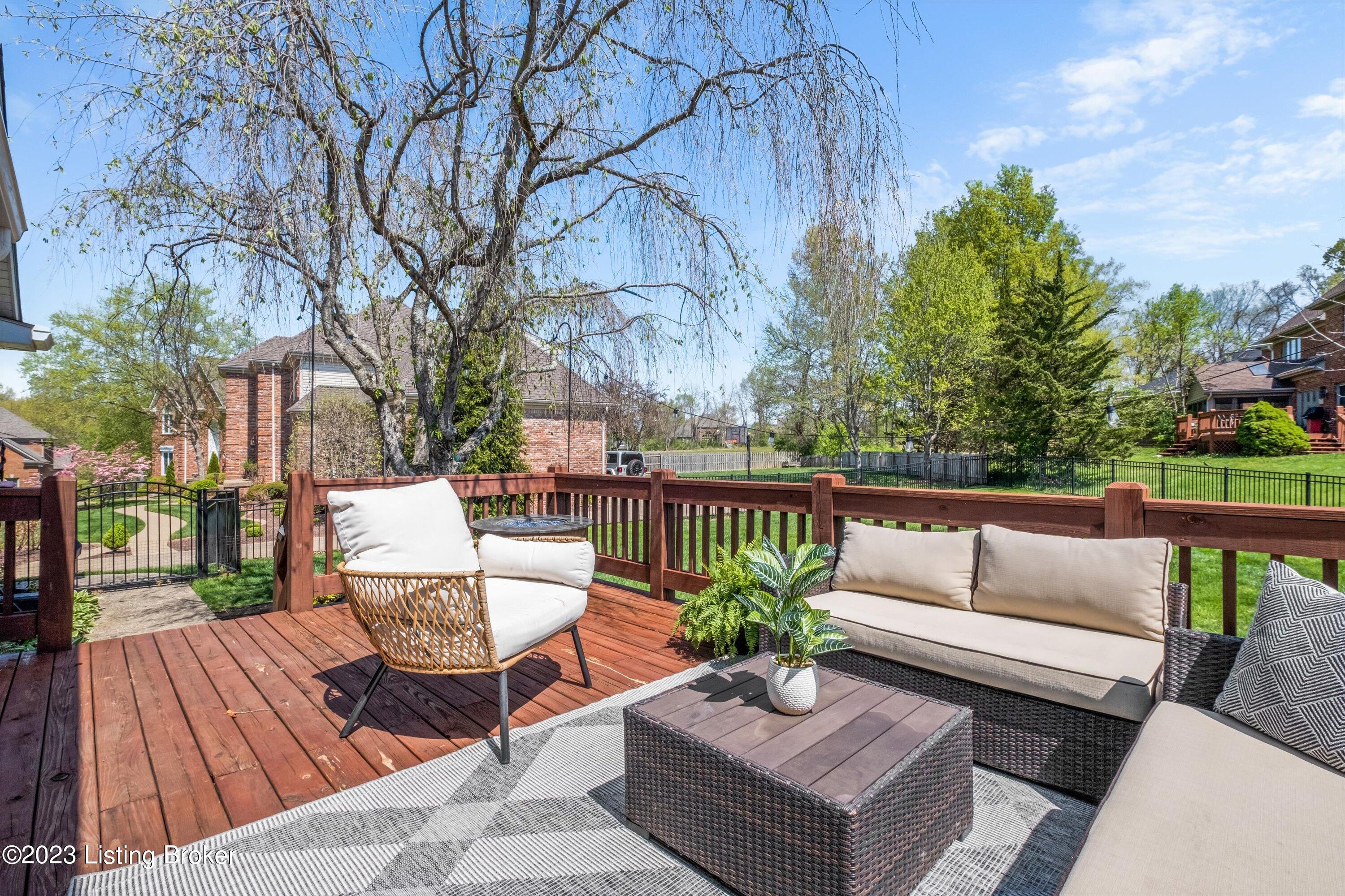 14607 Golden Leaf Pl