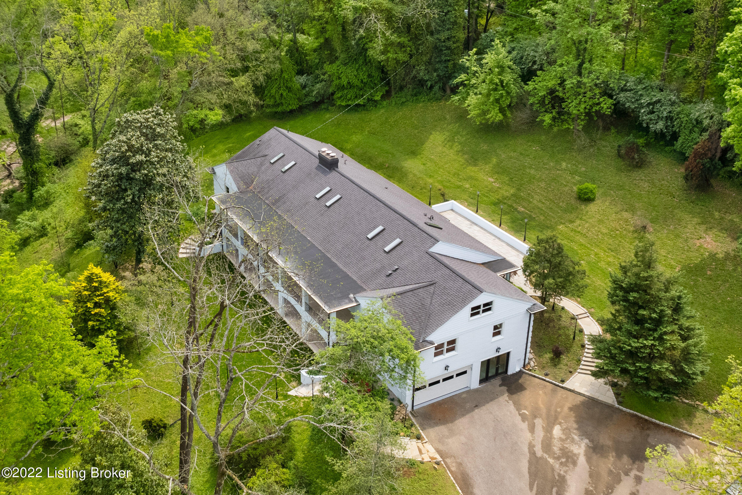 33 Arrowhead Rd