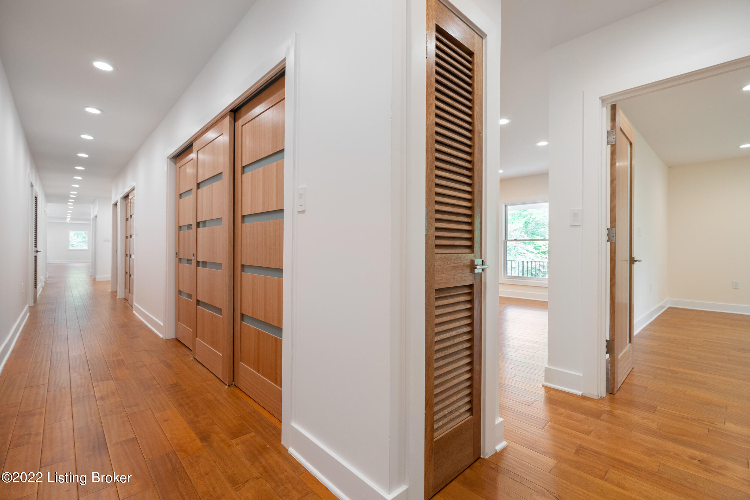 33 Arrowhead Rd