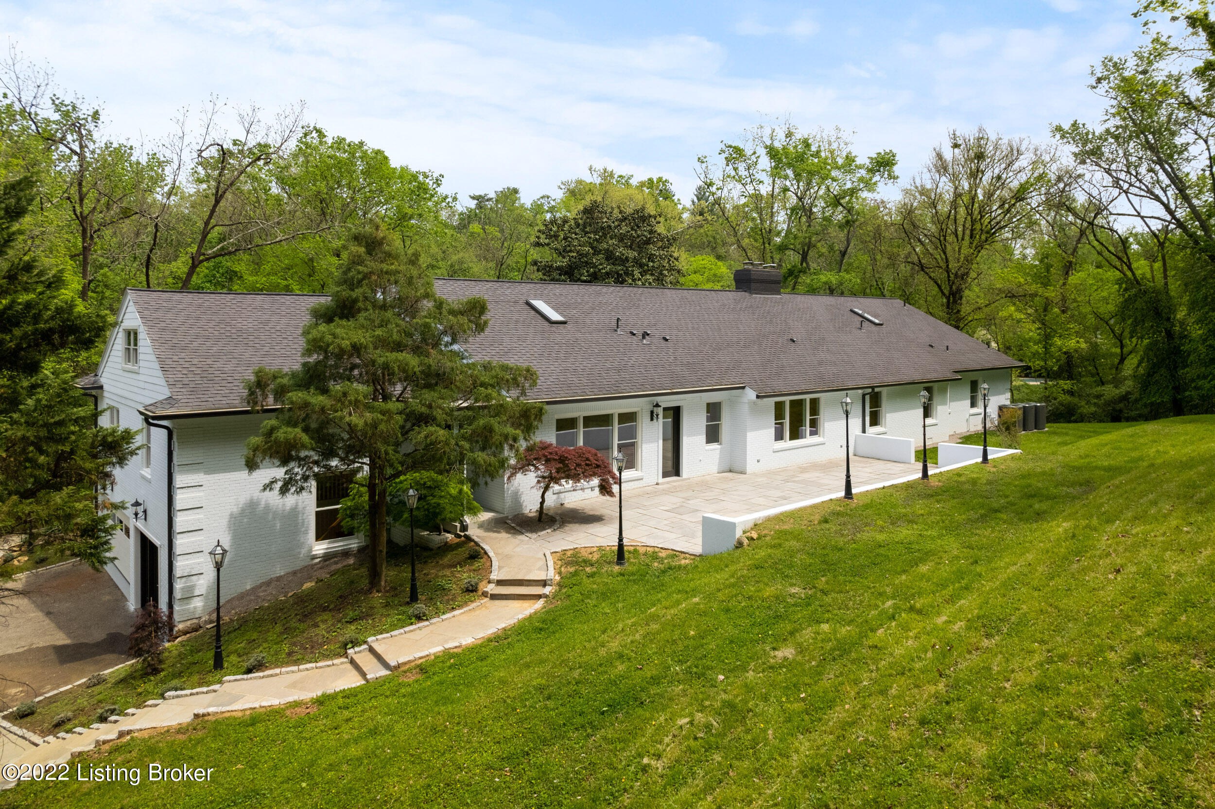 33 Arrowhead Rd