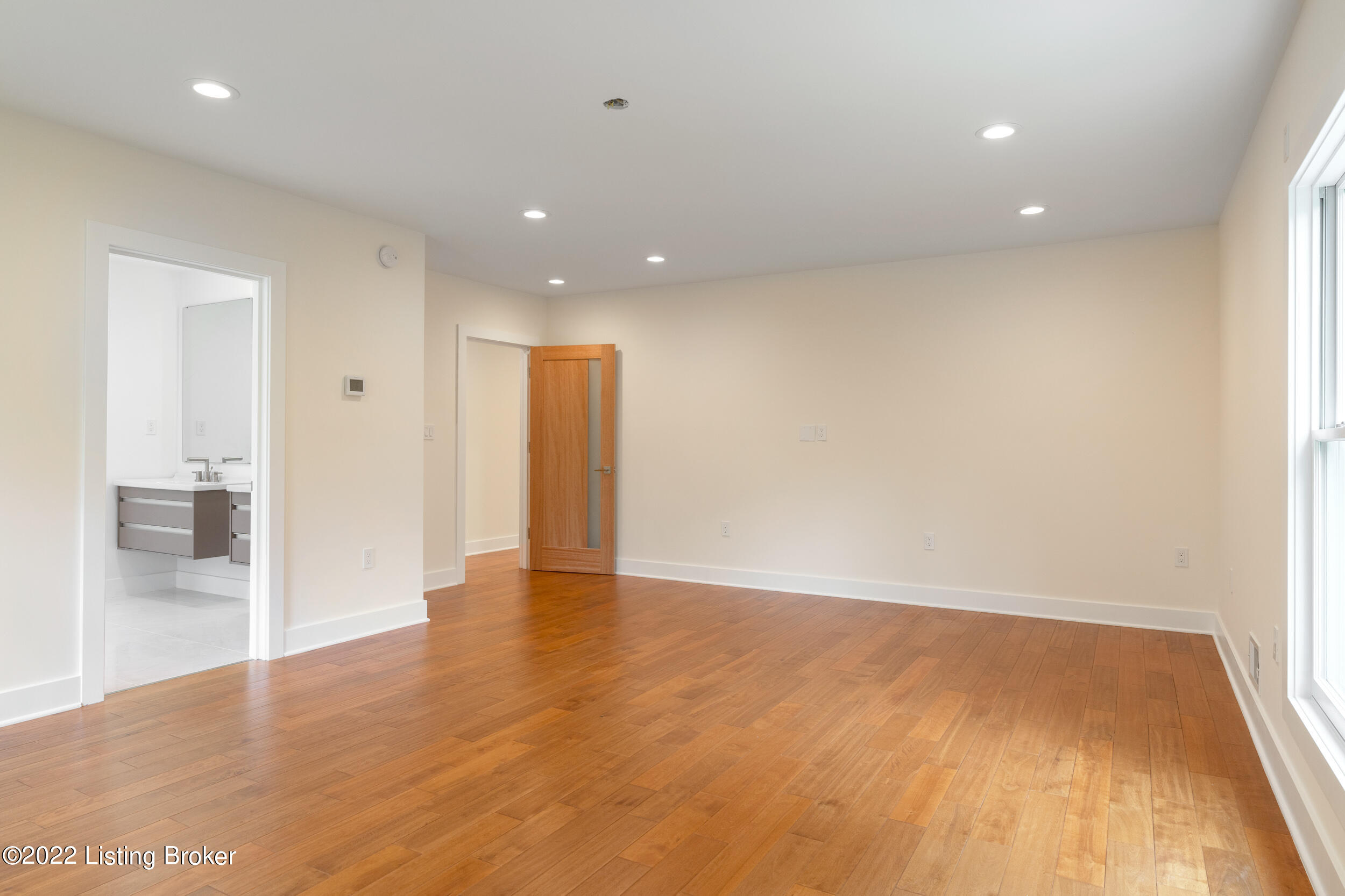 33 Arrowhead Rd