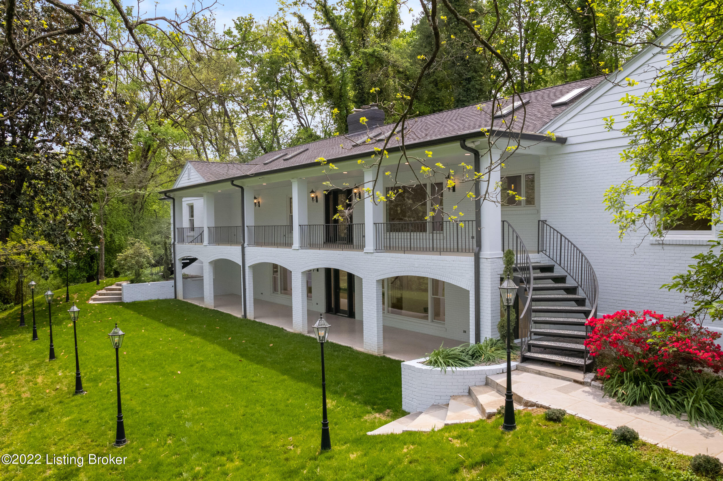 33 Arrowhead Rd