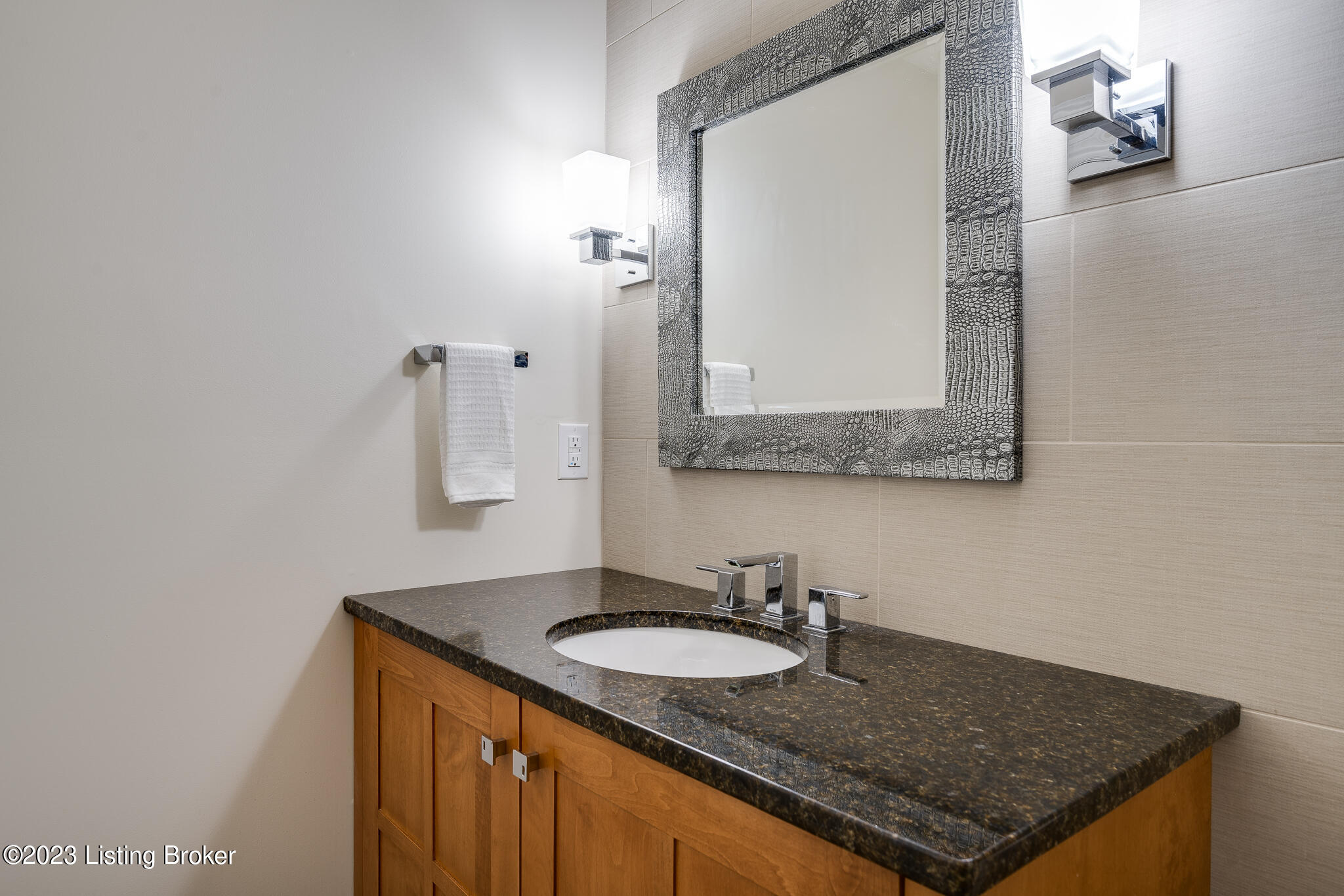5607 Harrods Glen Dr