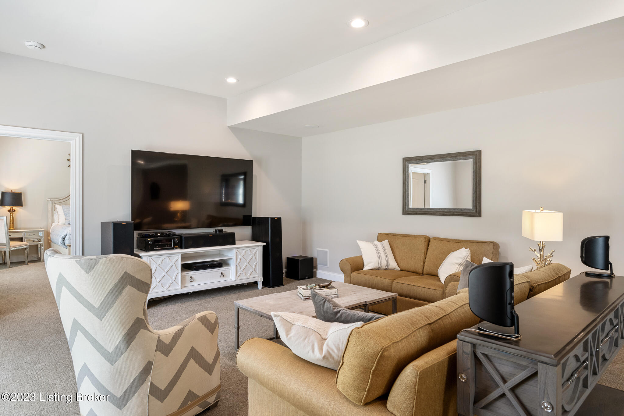 5607 Harrods Glen Dr