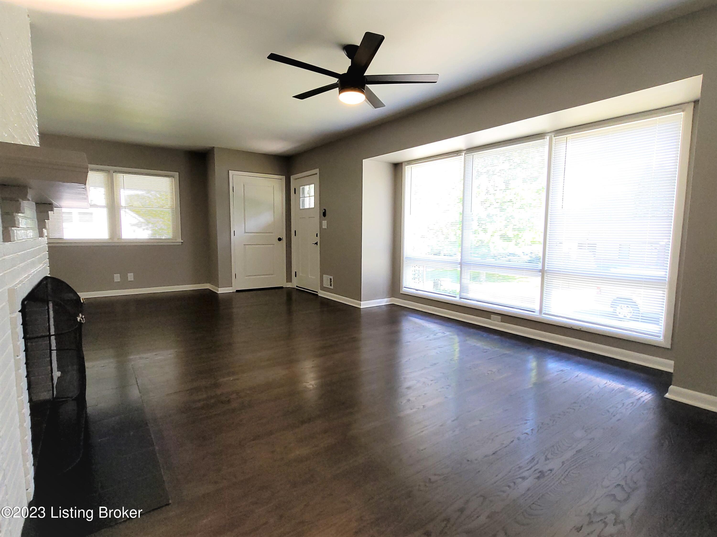 327 Primrose Dr