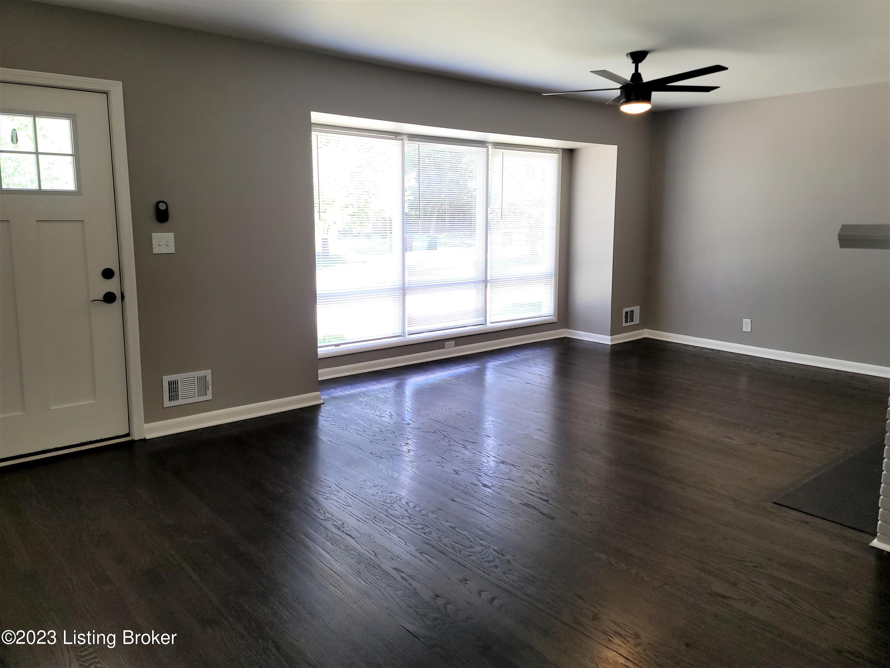327 Primrose Dr