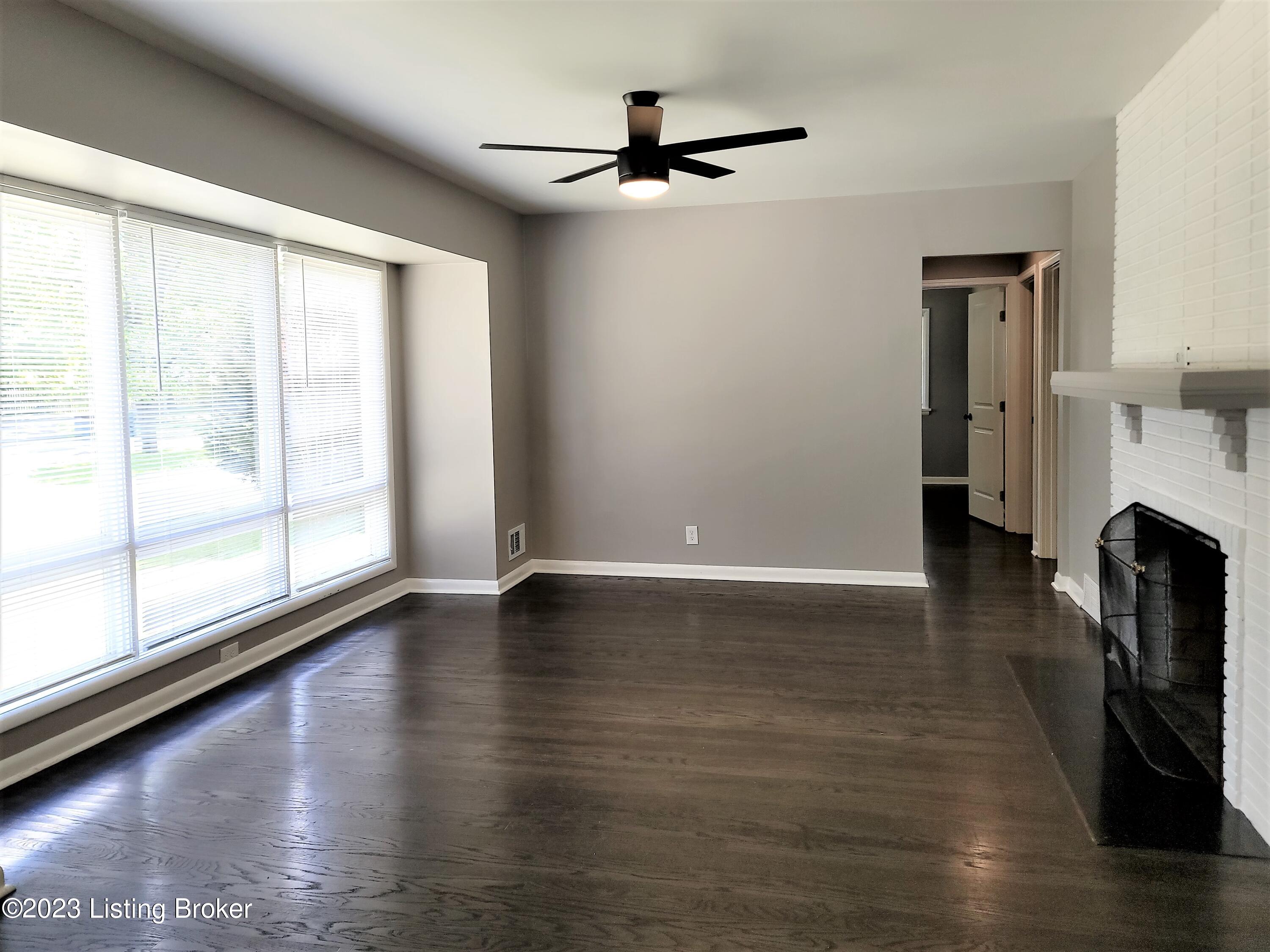 327 Primrose Dr