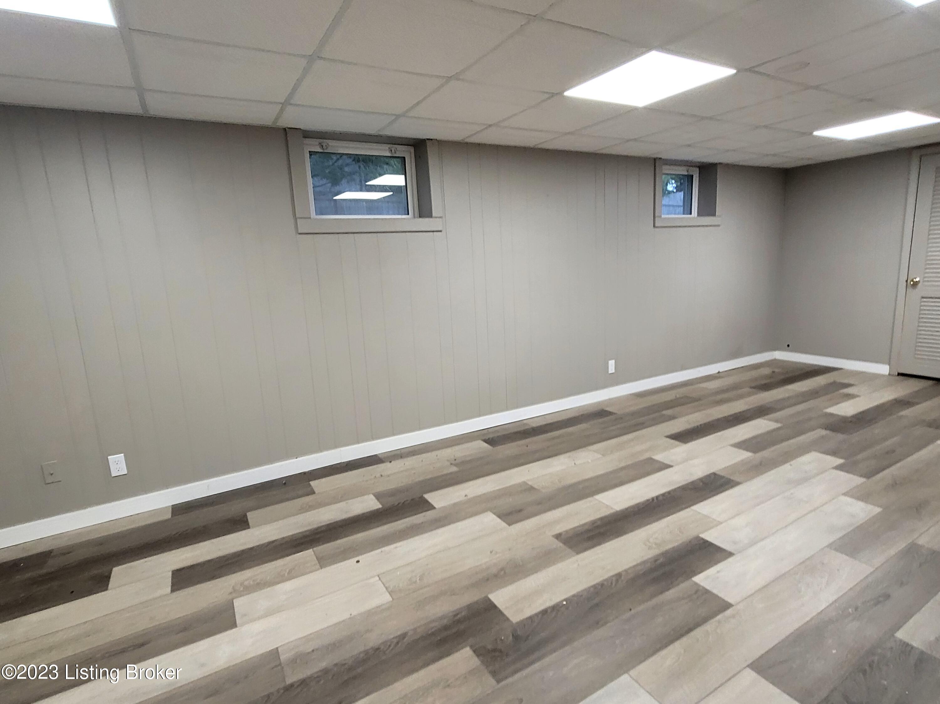 327 Primrose Dr