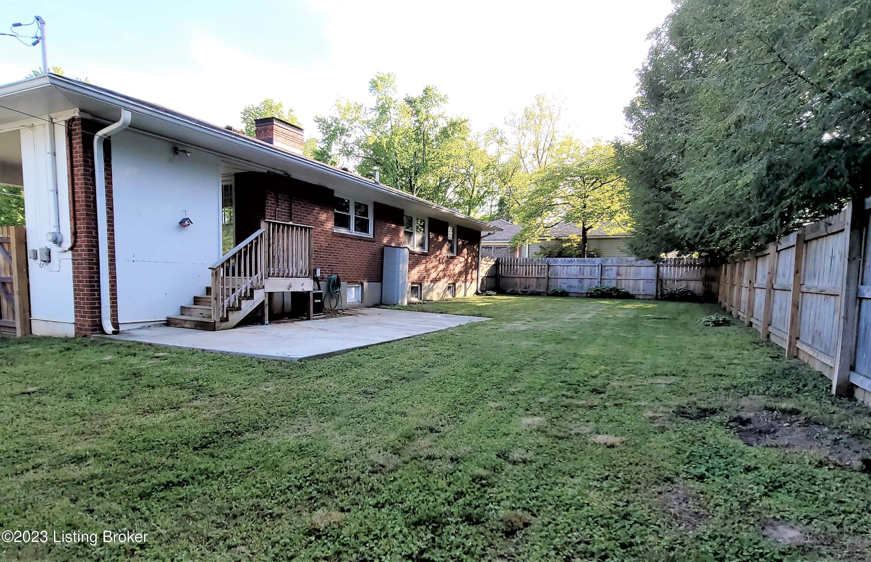 327 Primrose Dr