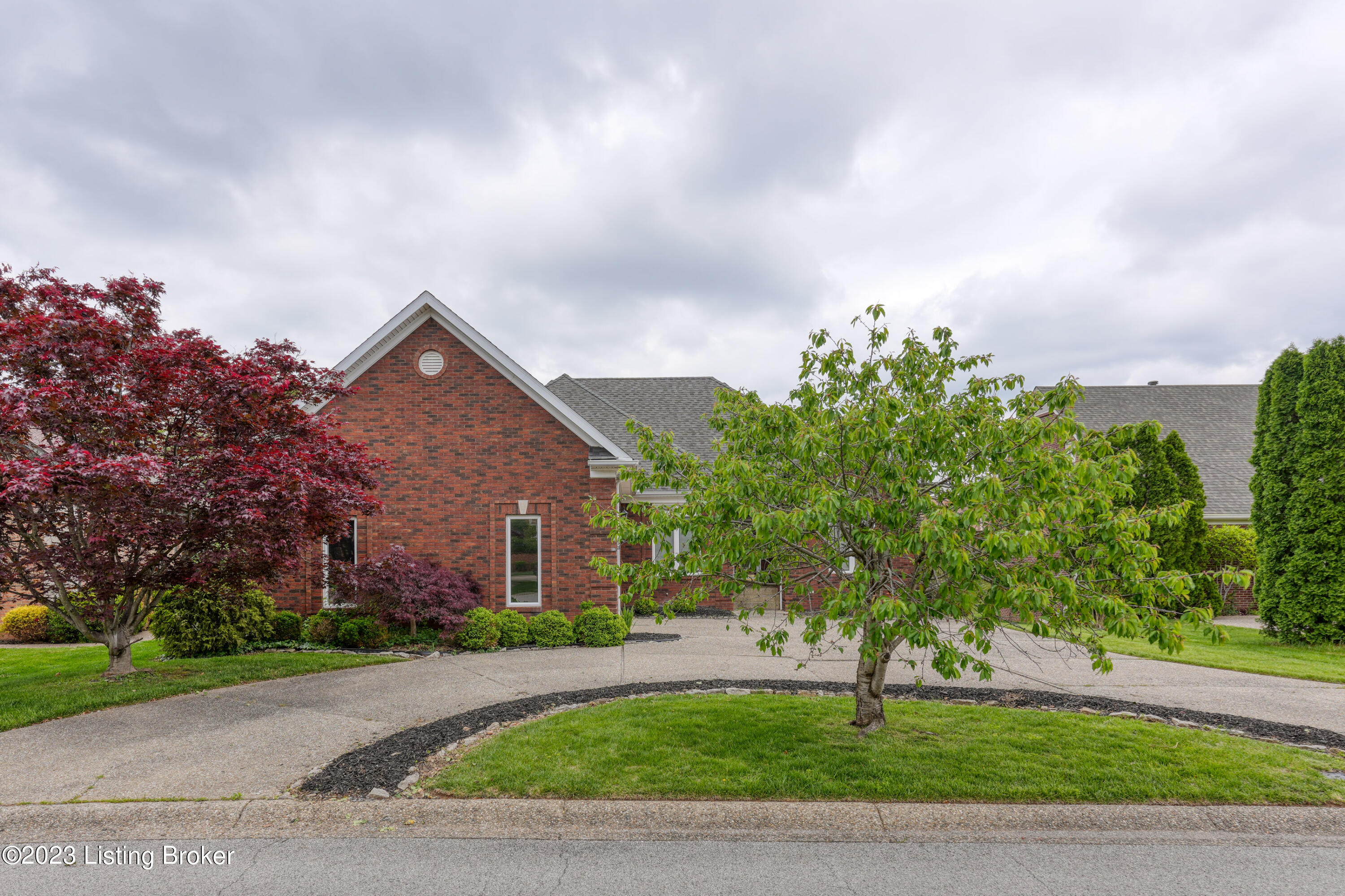1113 Balmoral Dr