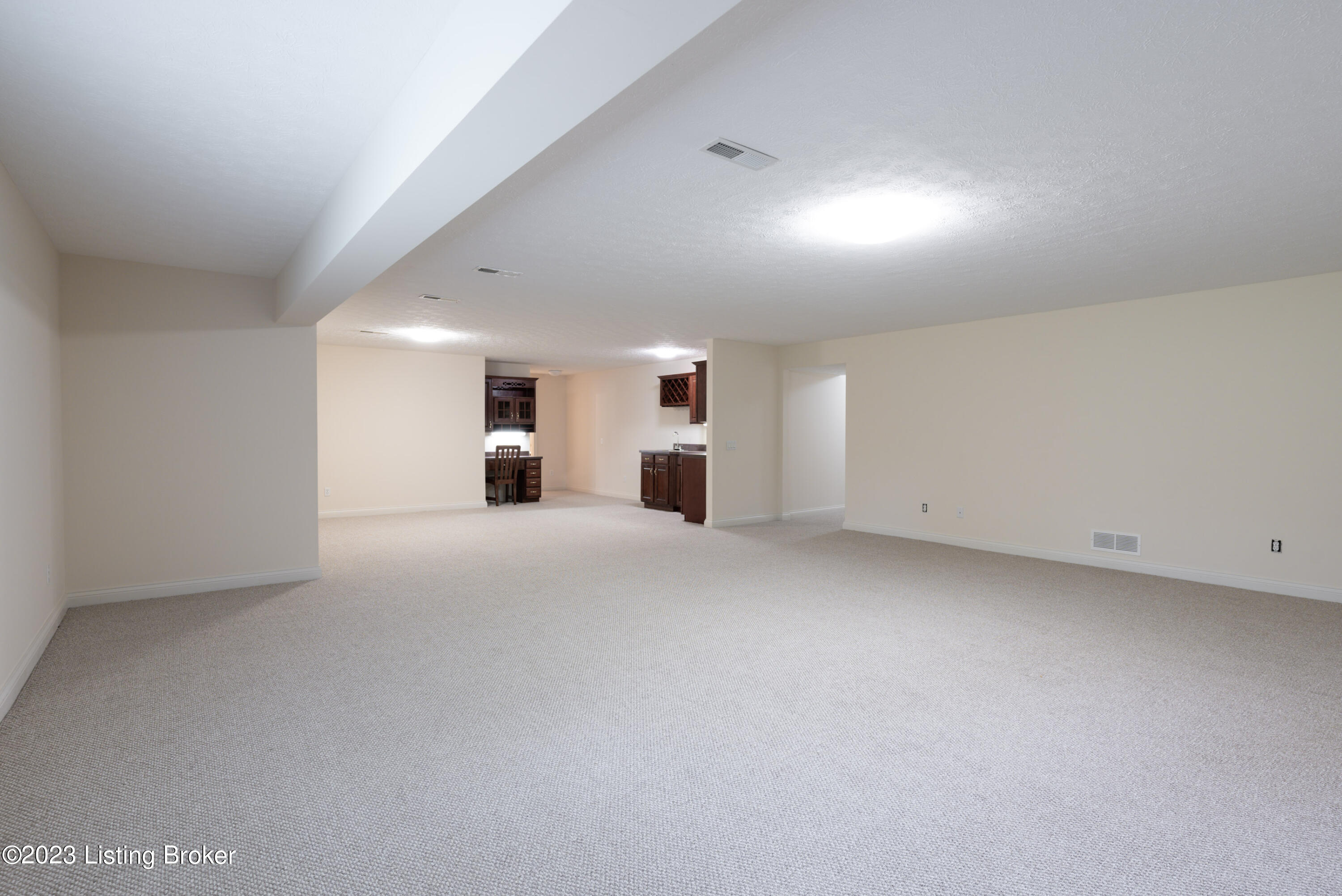 1113 Balmoral Dr