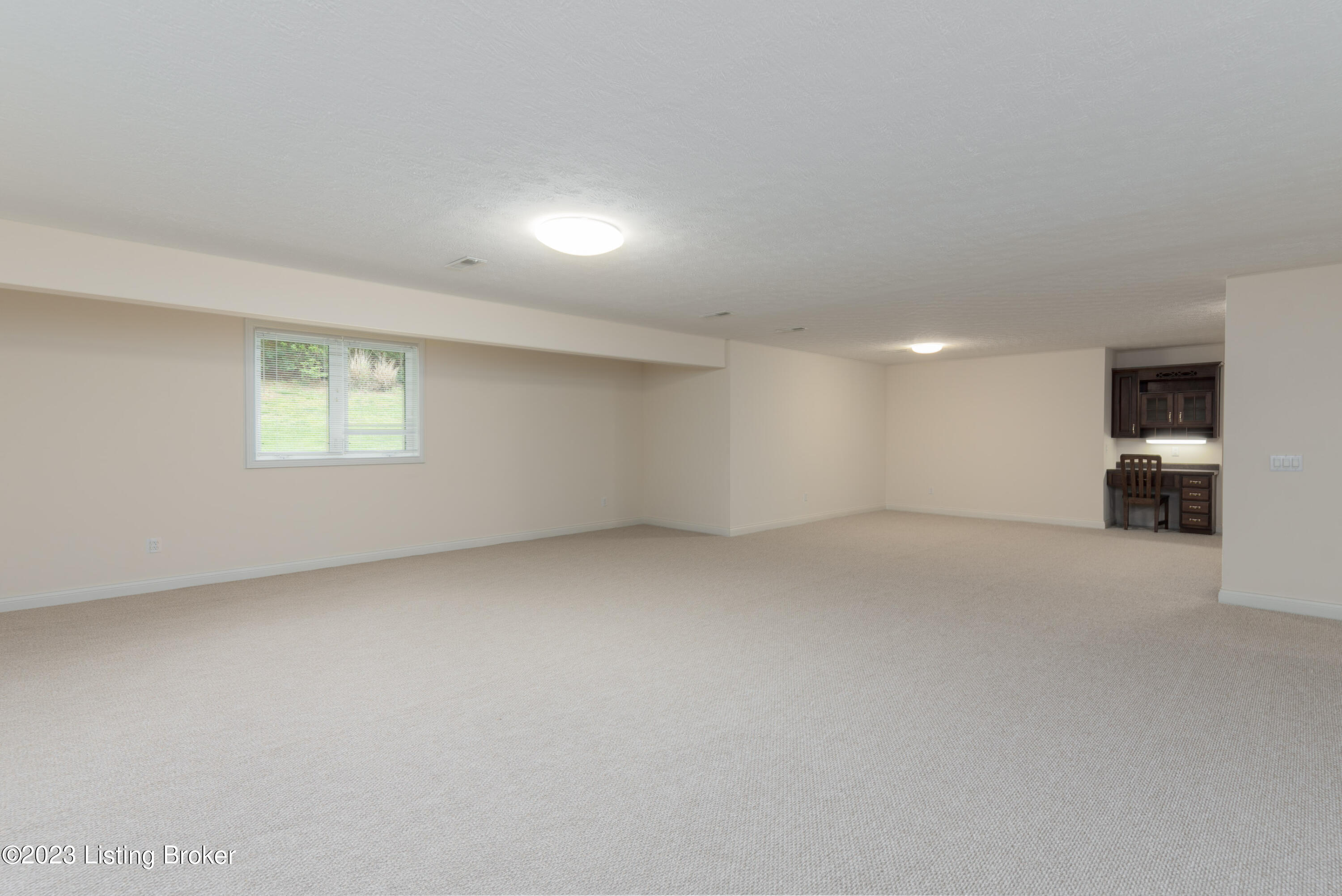 1113 Balmoral Dr
