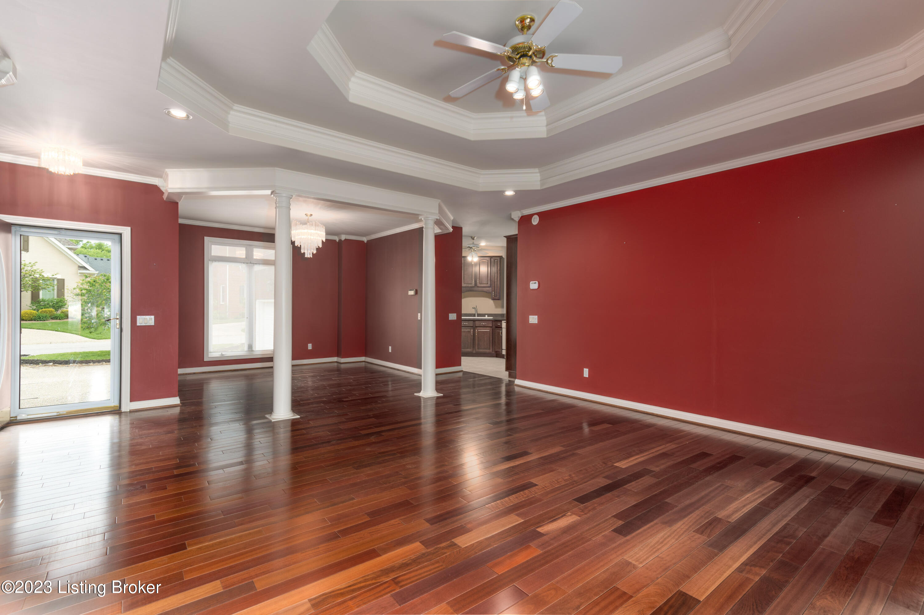 1113 Balmoral Dr