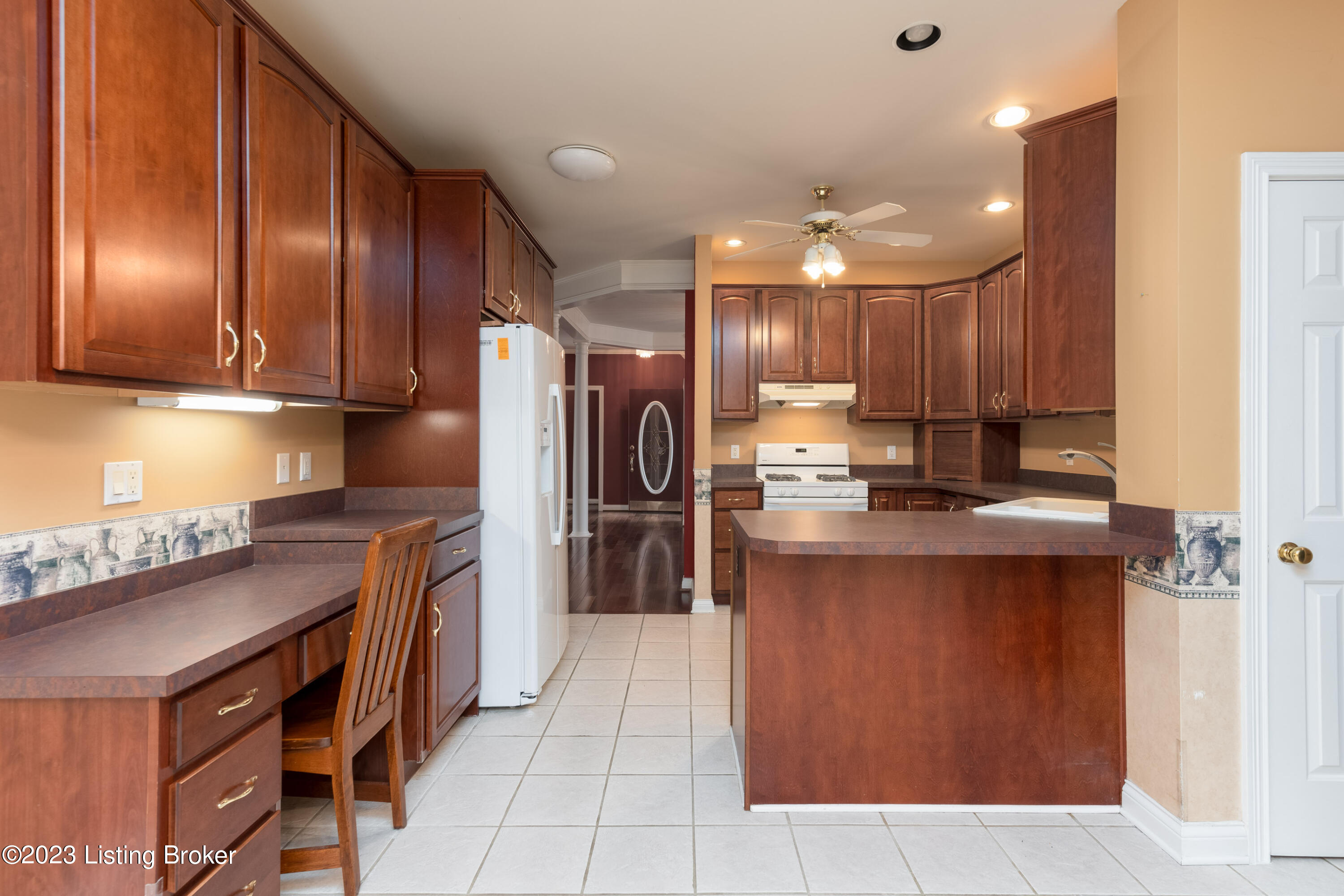 1113 Balmoral Dr