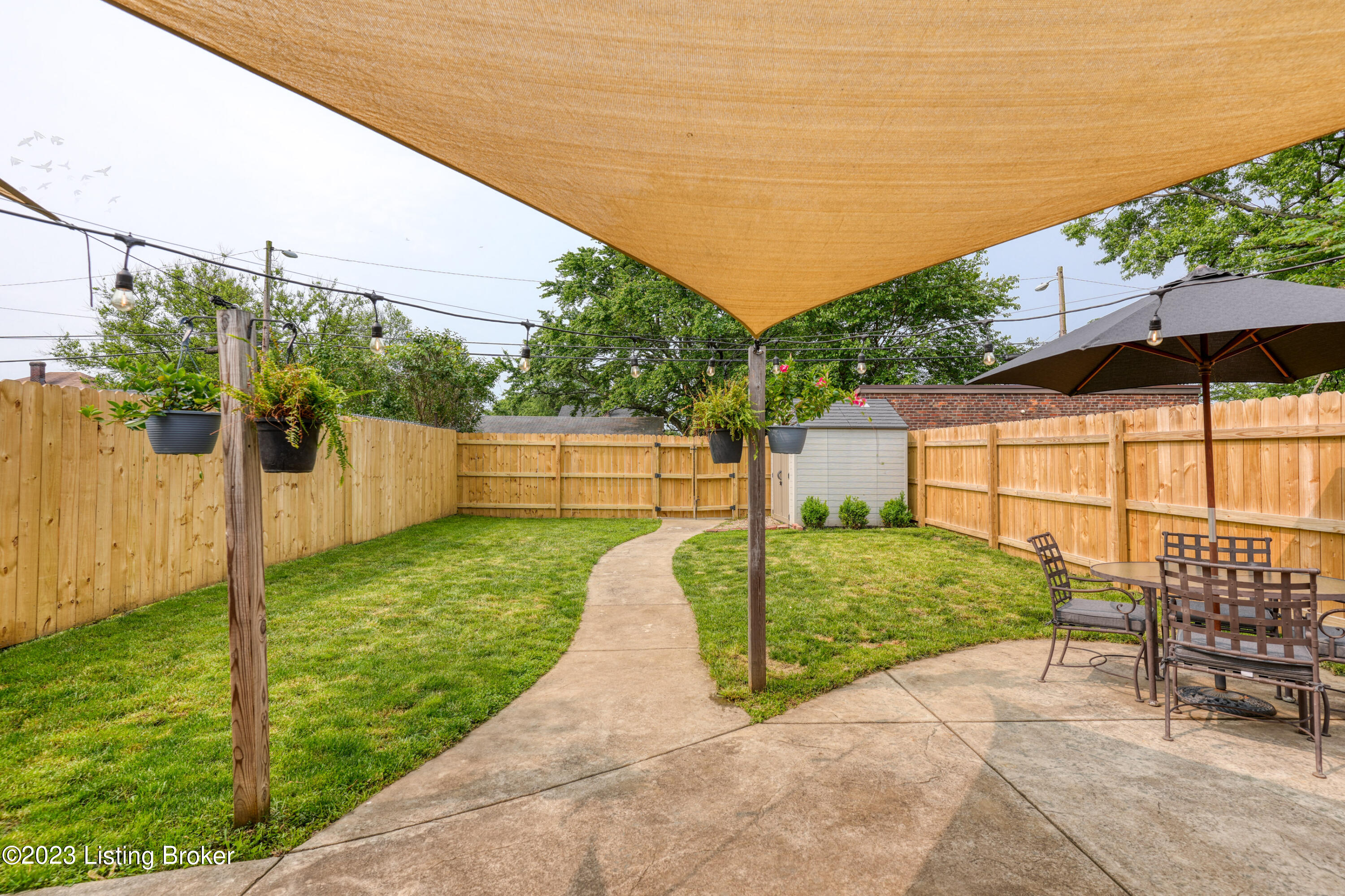 1026 Ellison Ave