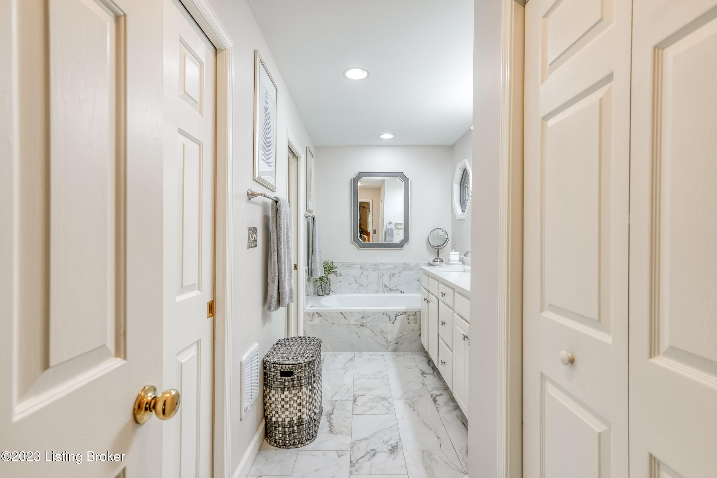 10009 Ivybridge Cir