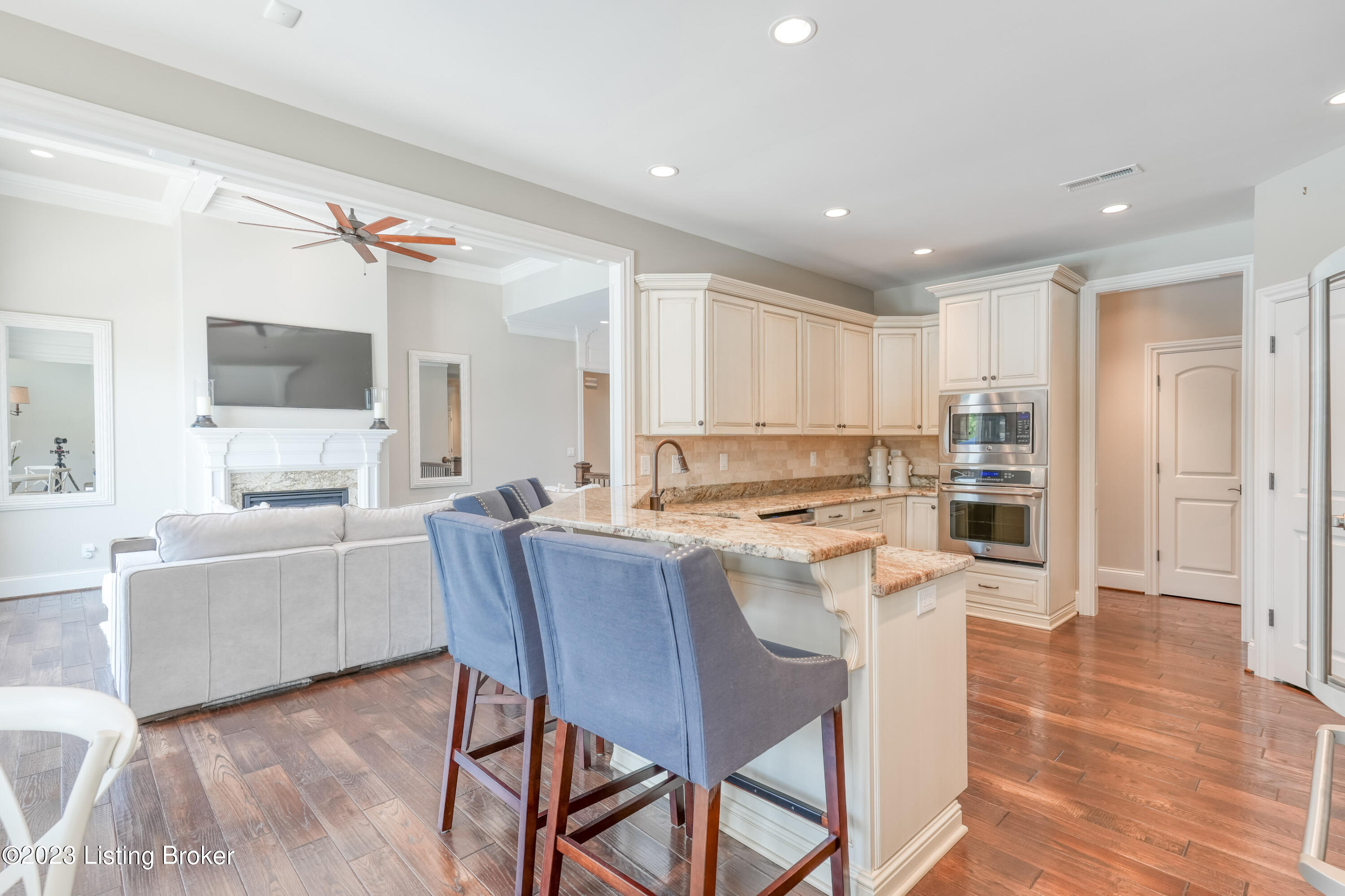 11010 Pebble Creek Dr