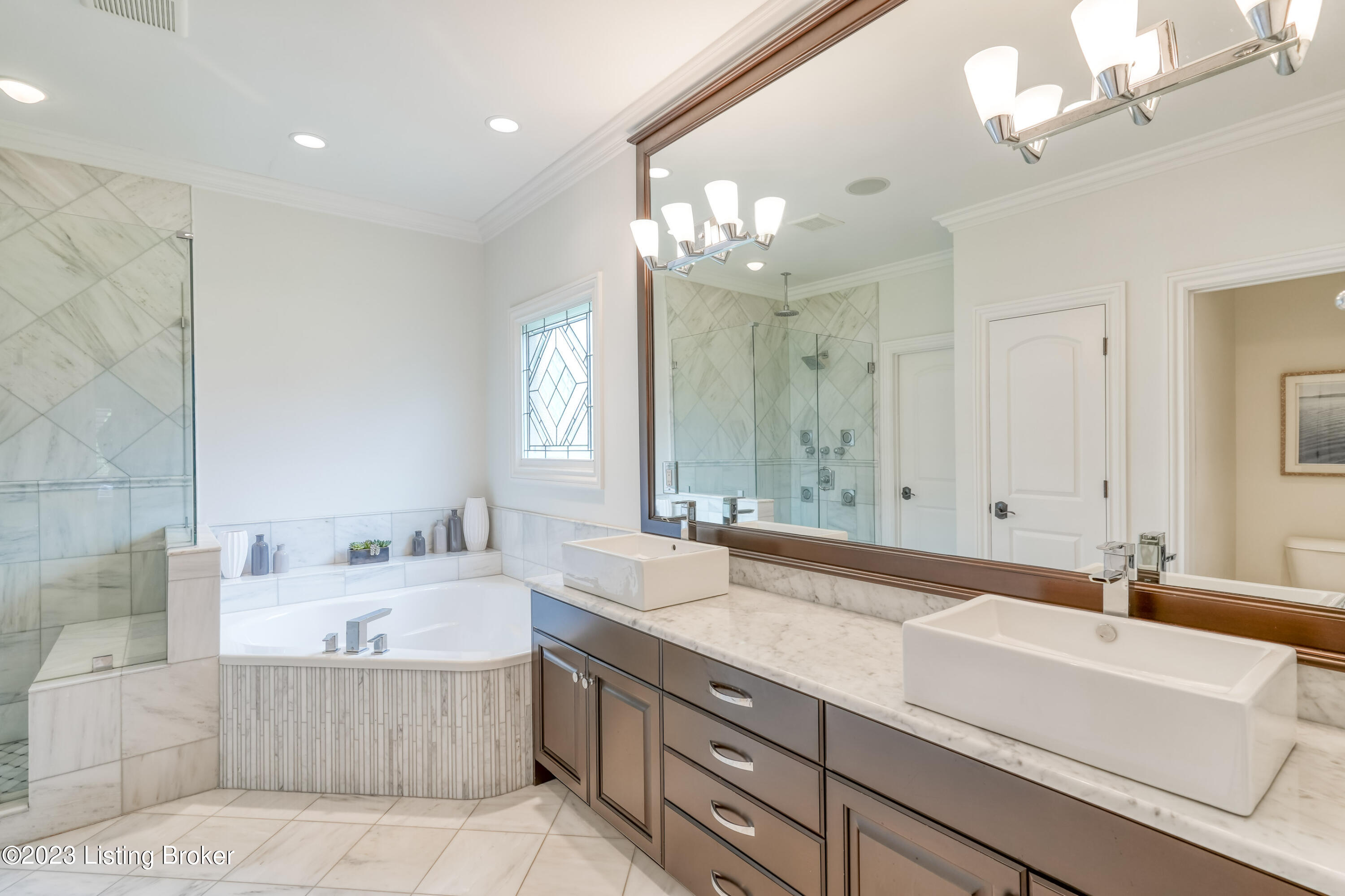 11010 Pebble Creek Dr