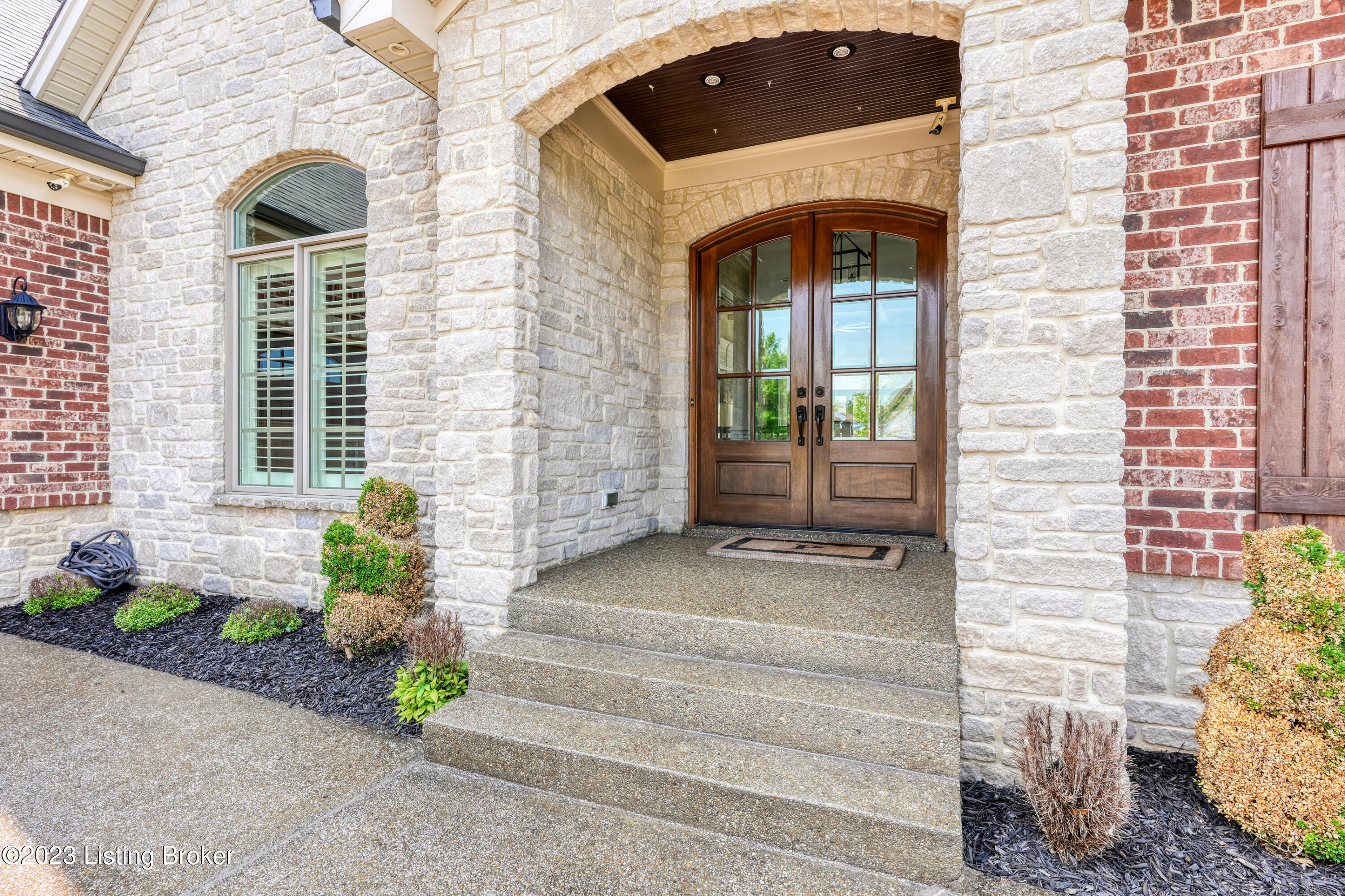 11010 Pebble Creek Dr