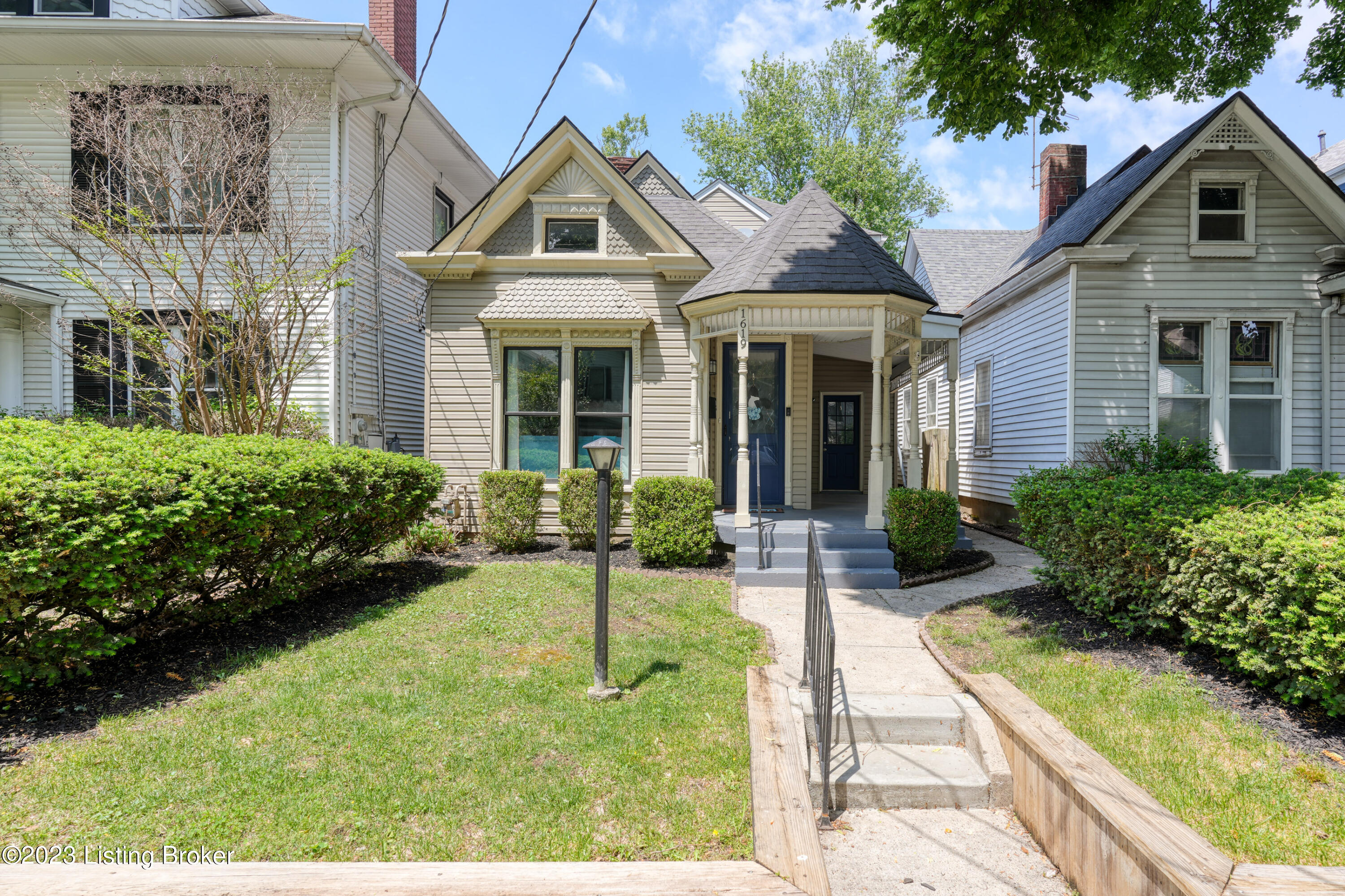 1619 Rosewood Ave