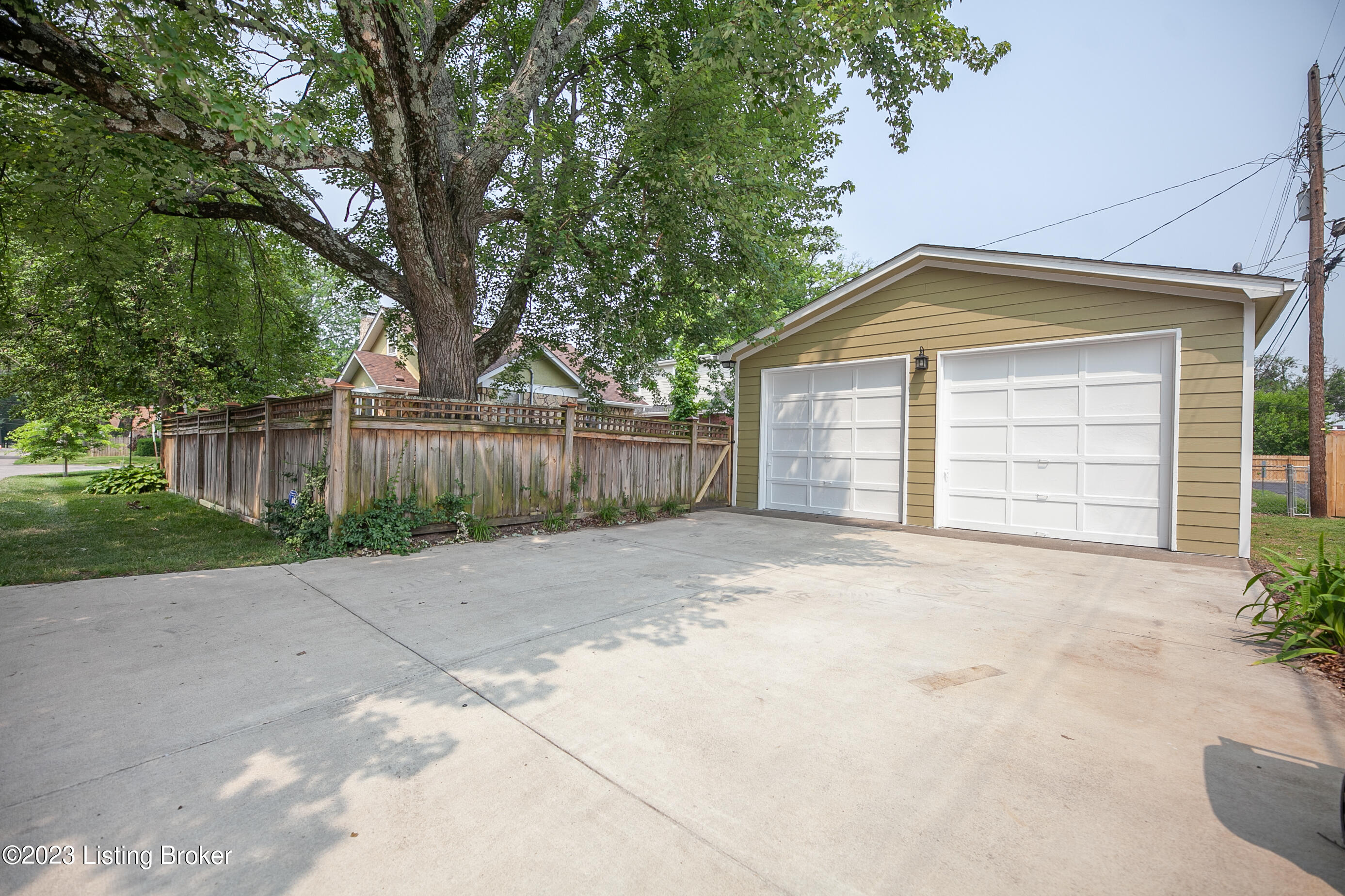 153 Wiltshire Ave