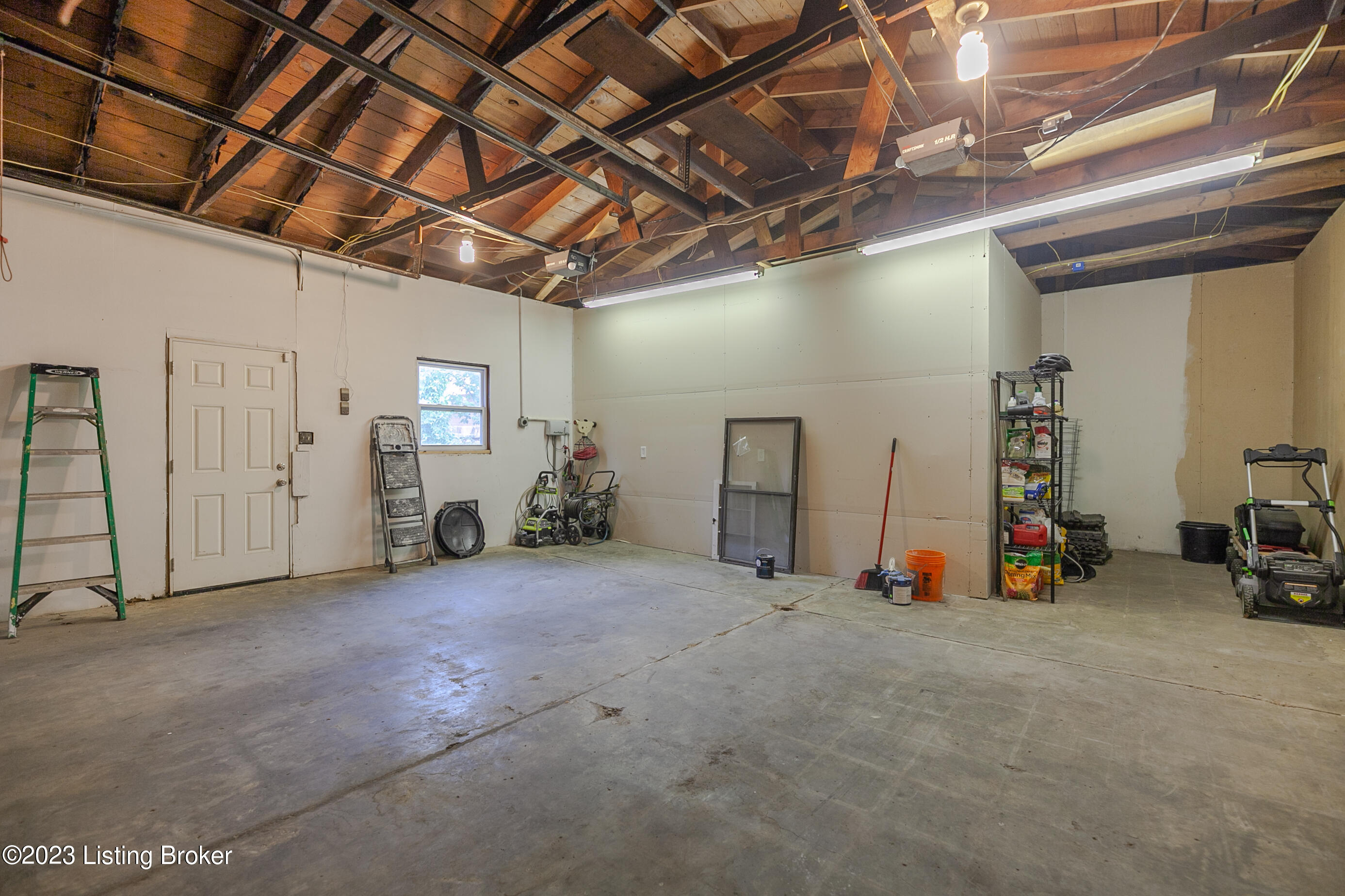 153 Wiltshire Ave
