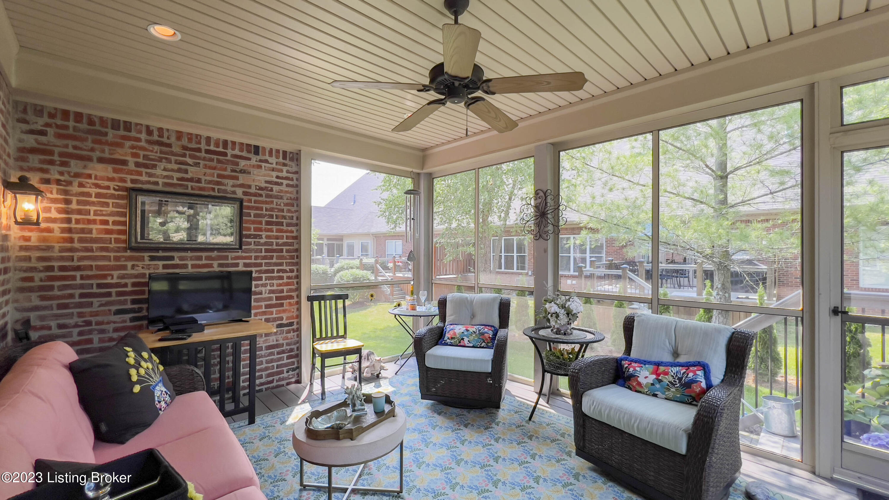 3334 Ridge Brook Cir