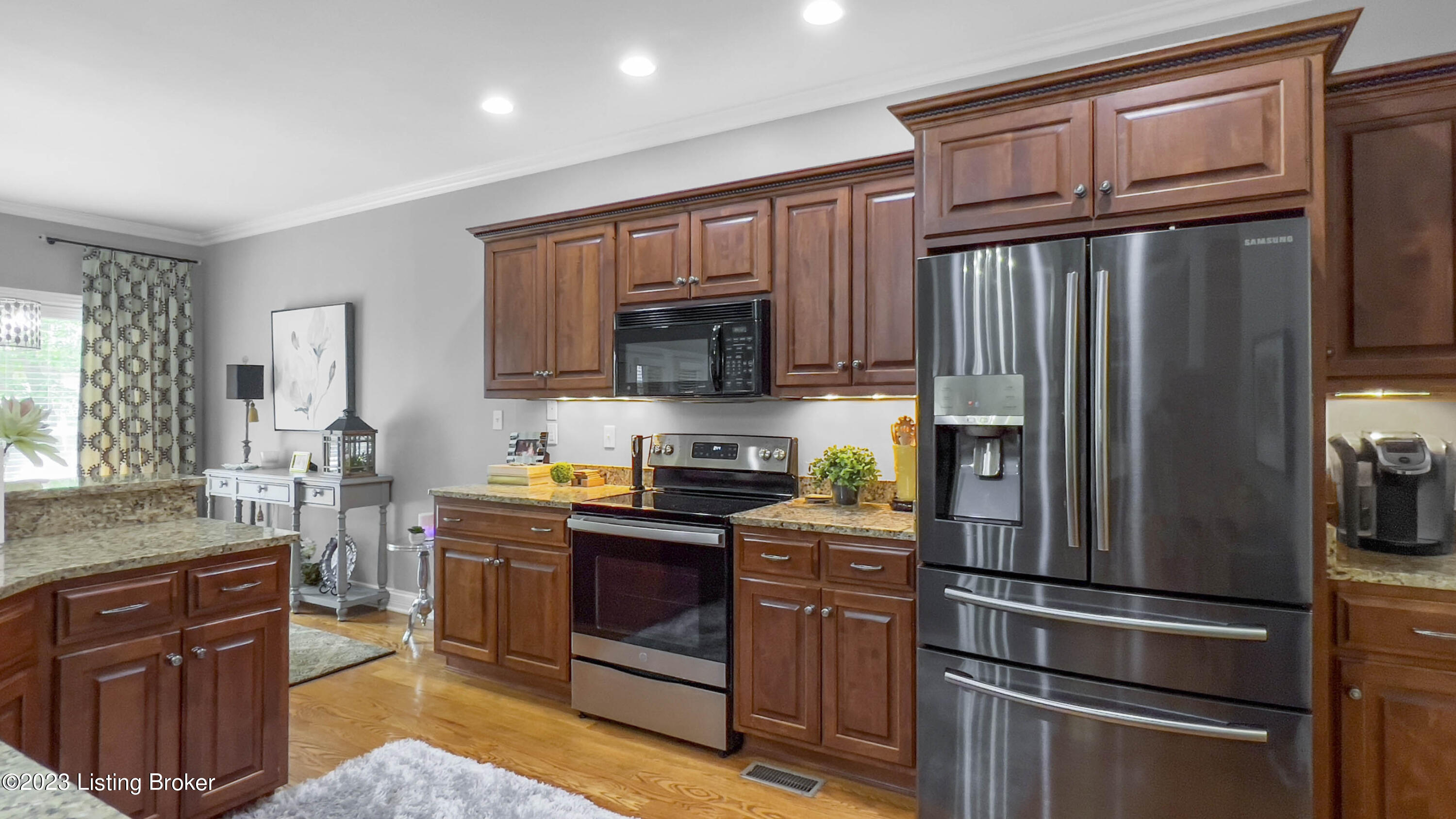 3334 Ridge Brook Cir