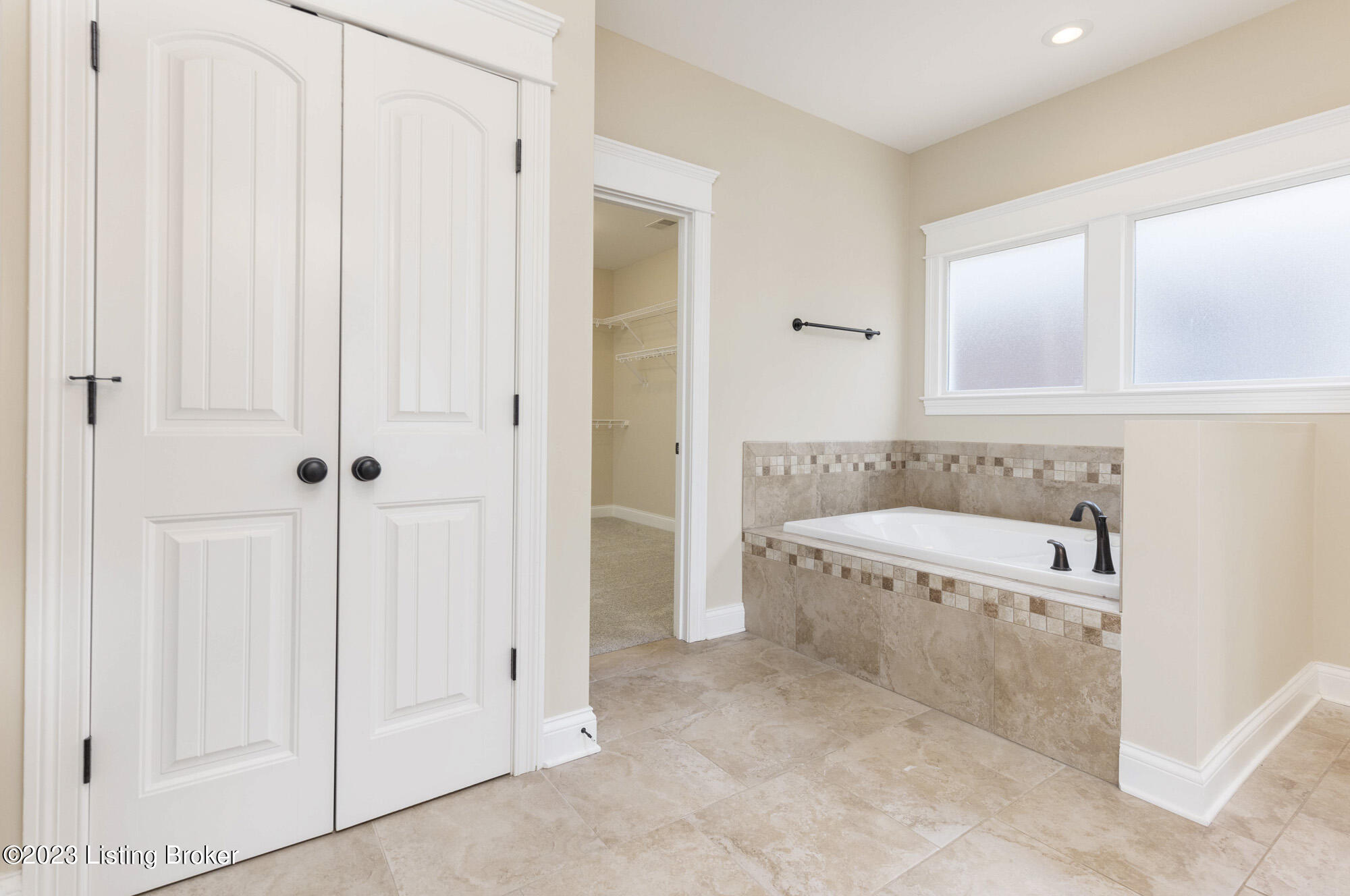 6324 Mistflower Cir