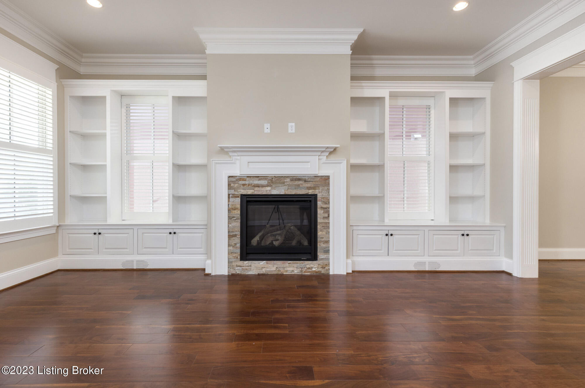 6324 Mistflower Cir