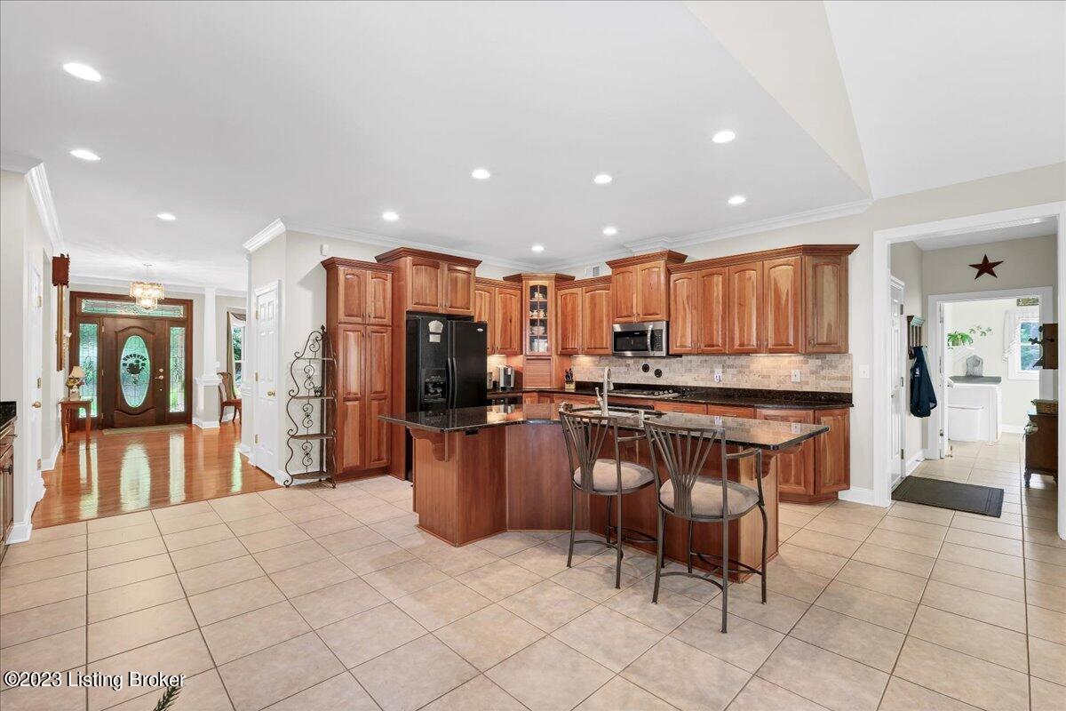 6100 Bohannon Ln