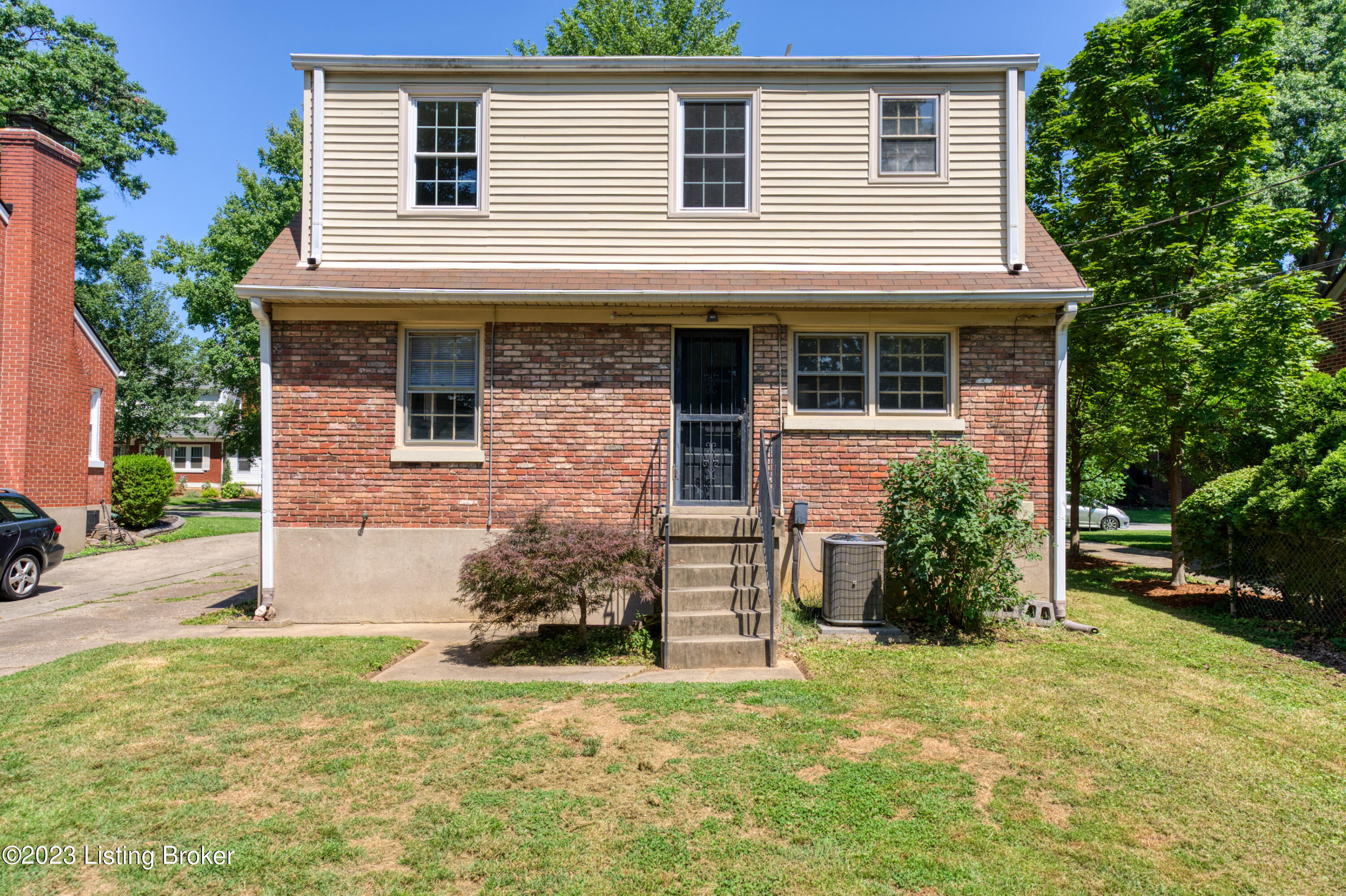 2326 Winston Ave